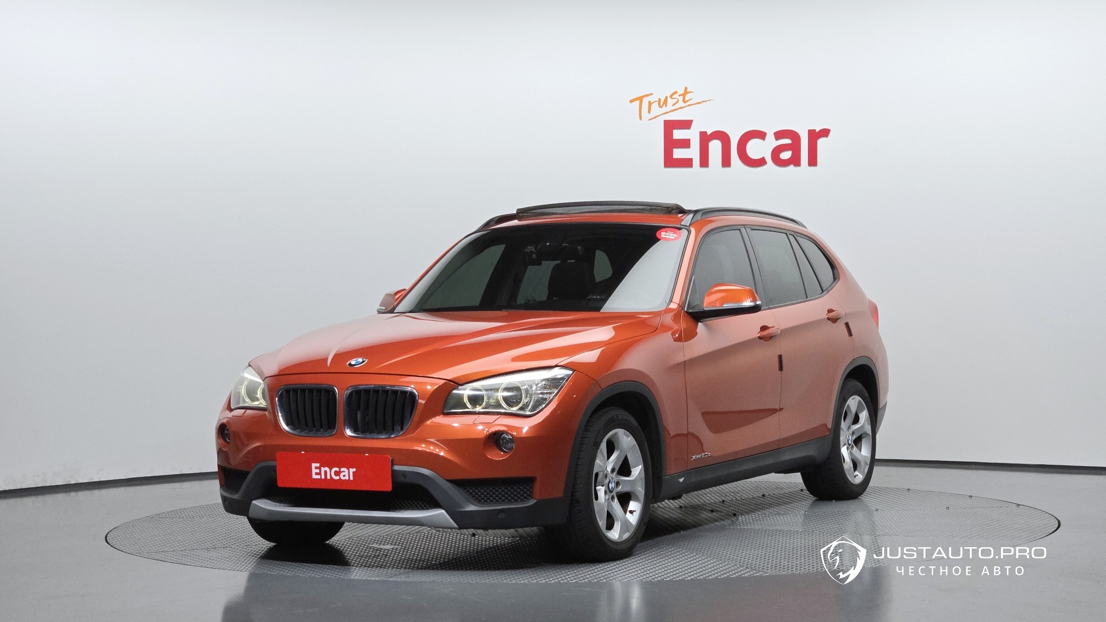 Автомобиль BMW X1