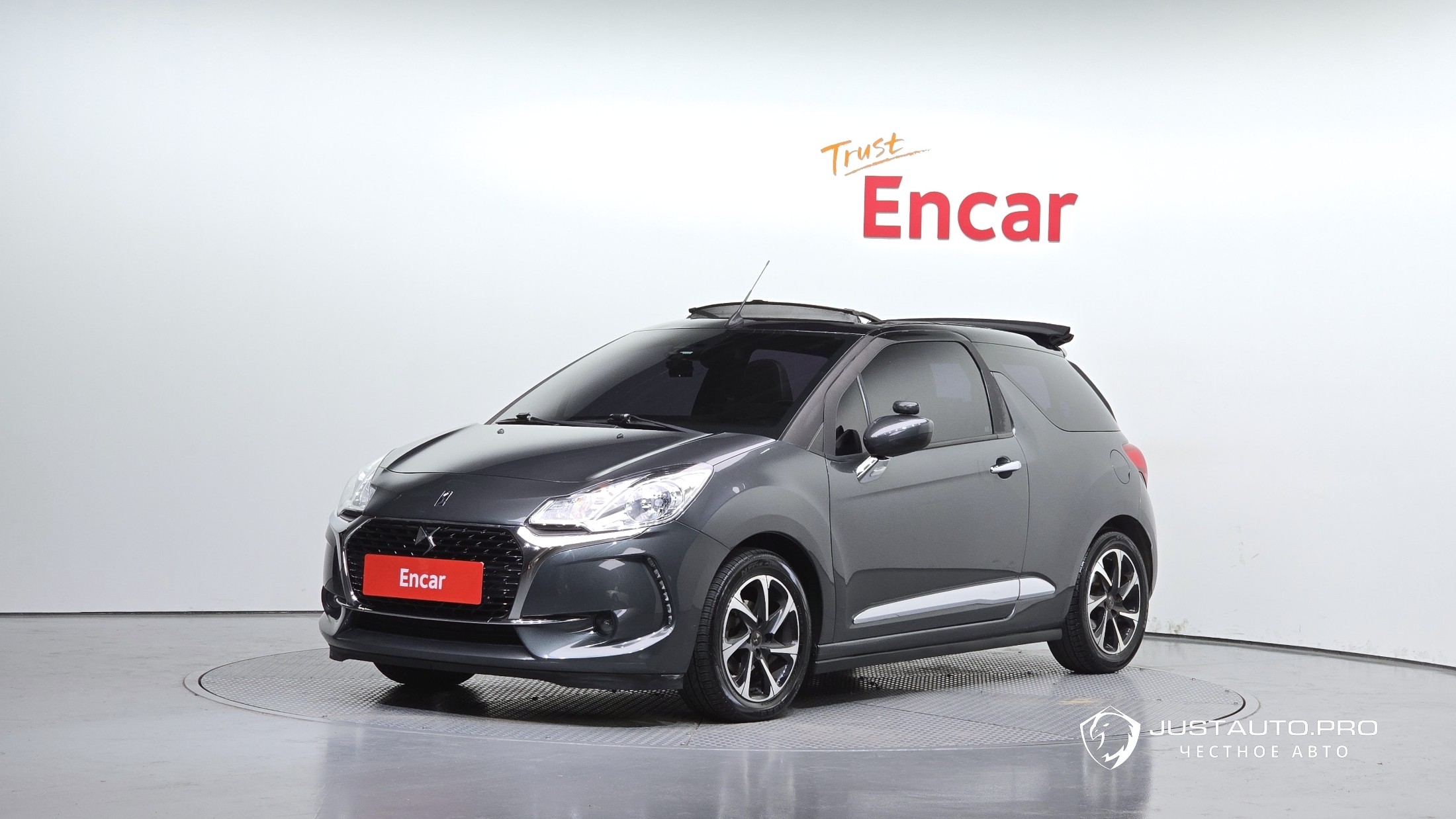 Автомобиль Citroen-DS DS3