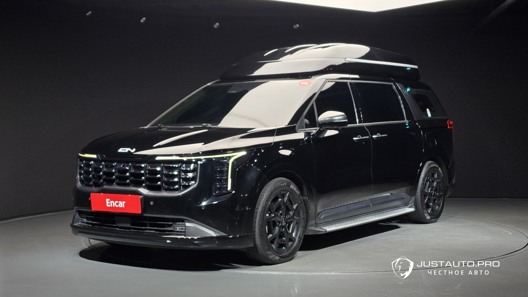 Автомобиль Kia Canival