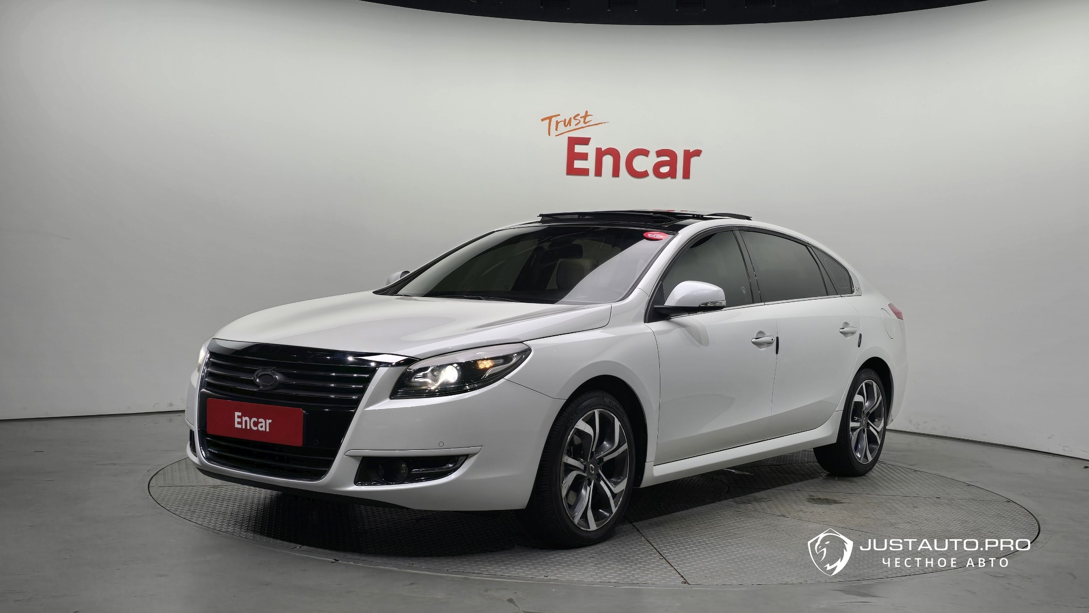 Автомобиль Renault-KoreaSamsung SM7