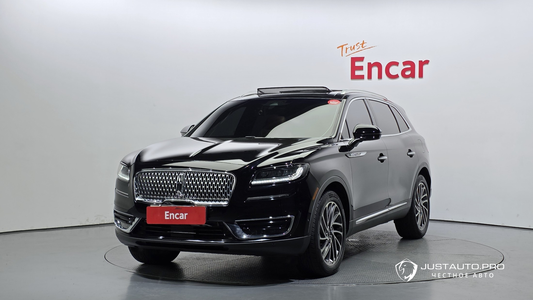 Автомобиль Lincoln Nautilus