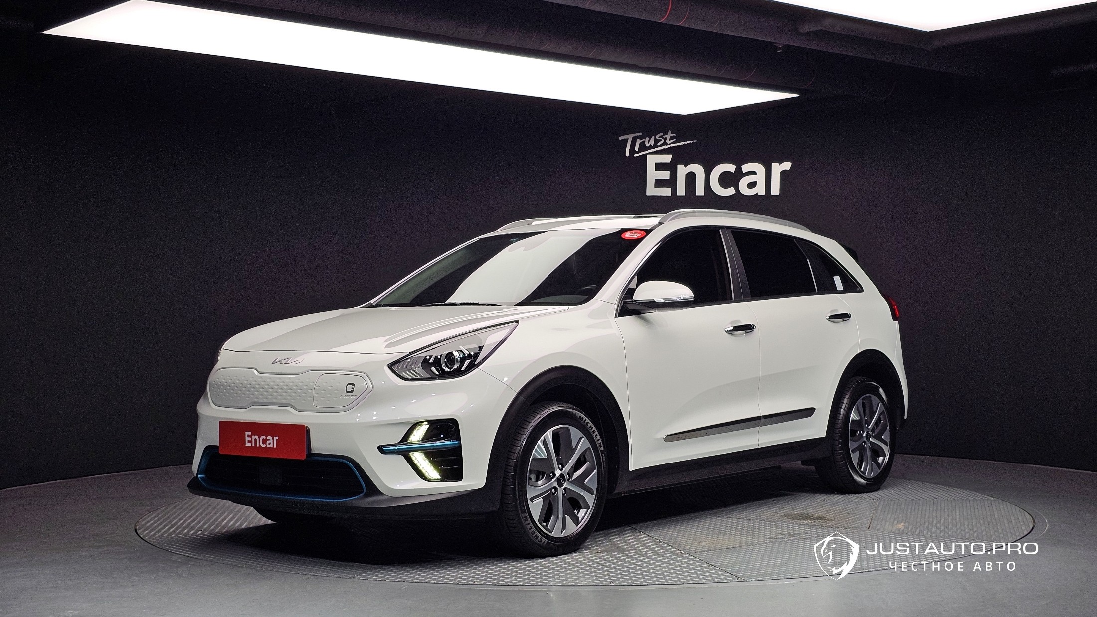 Автомобиль Kia Niro