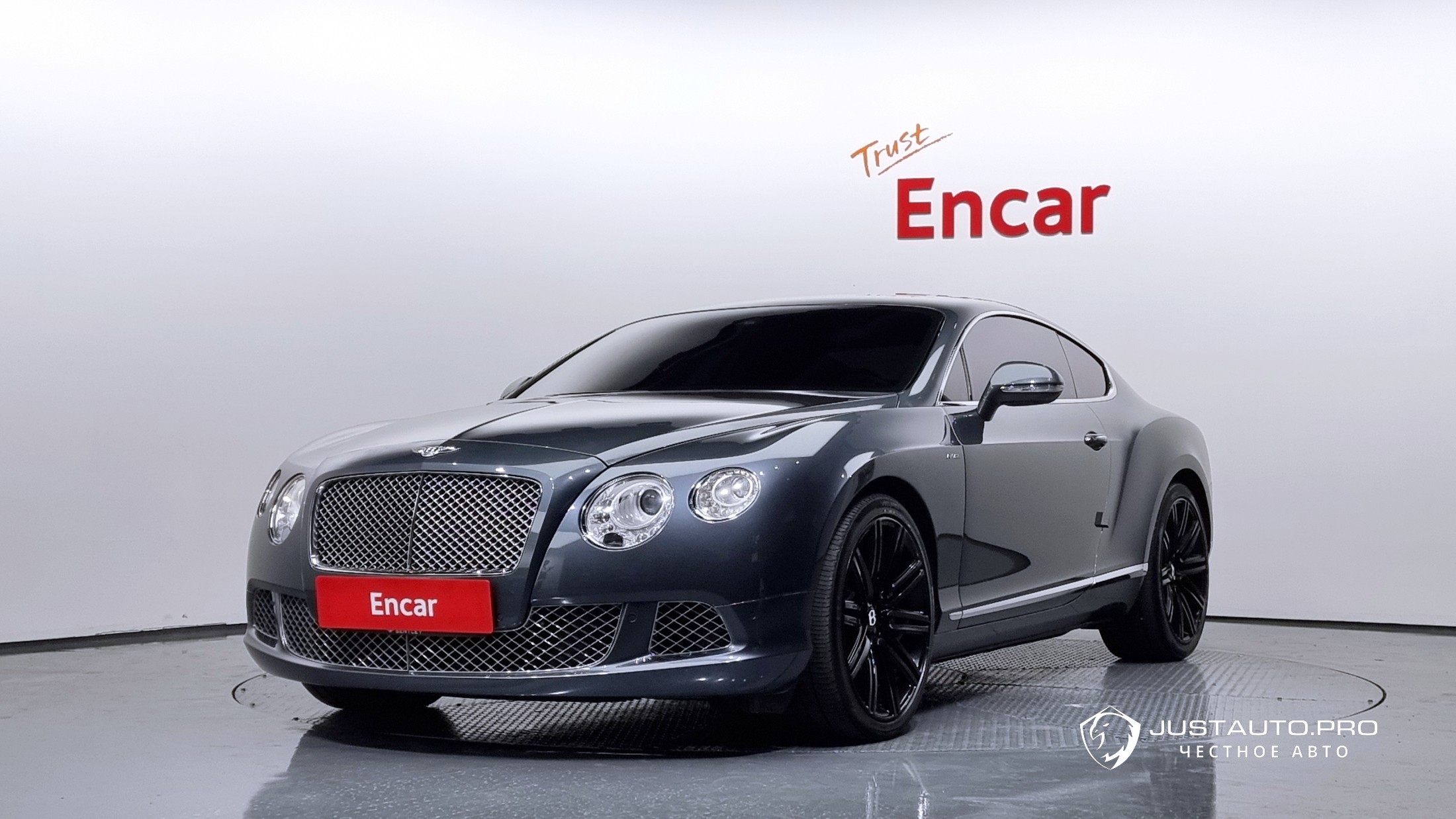 Автомобиль Bentley Continental