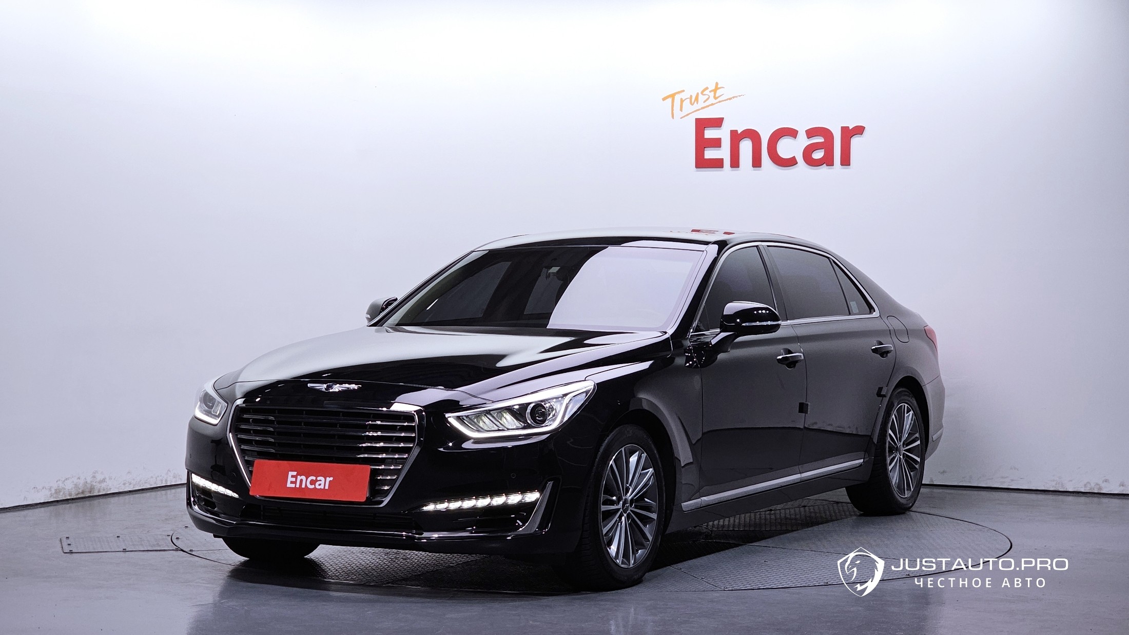 Автомобиль Genesis EQ900