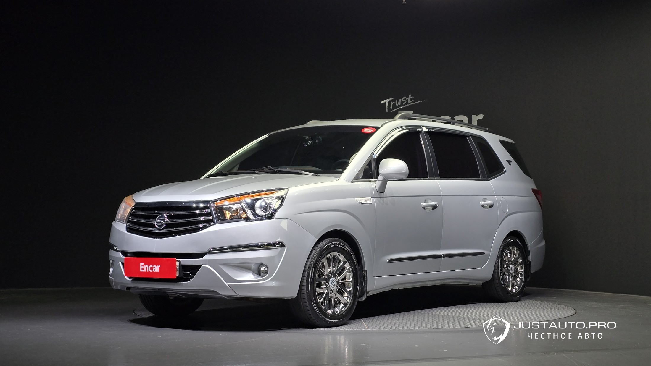Автомобиль KG_Mobility_Ssangyong KORANDO
