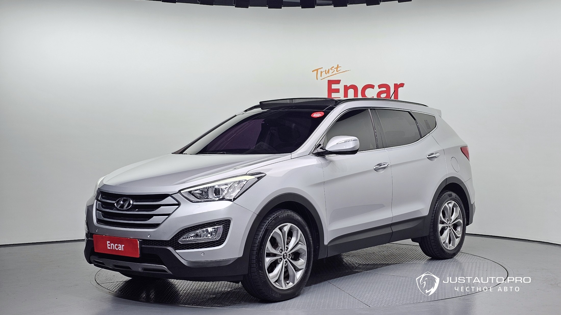 Автомобиль Hyundai Santafe