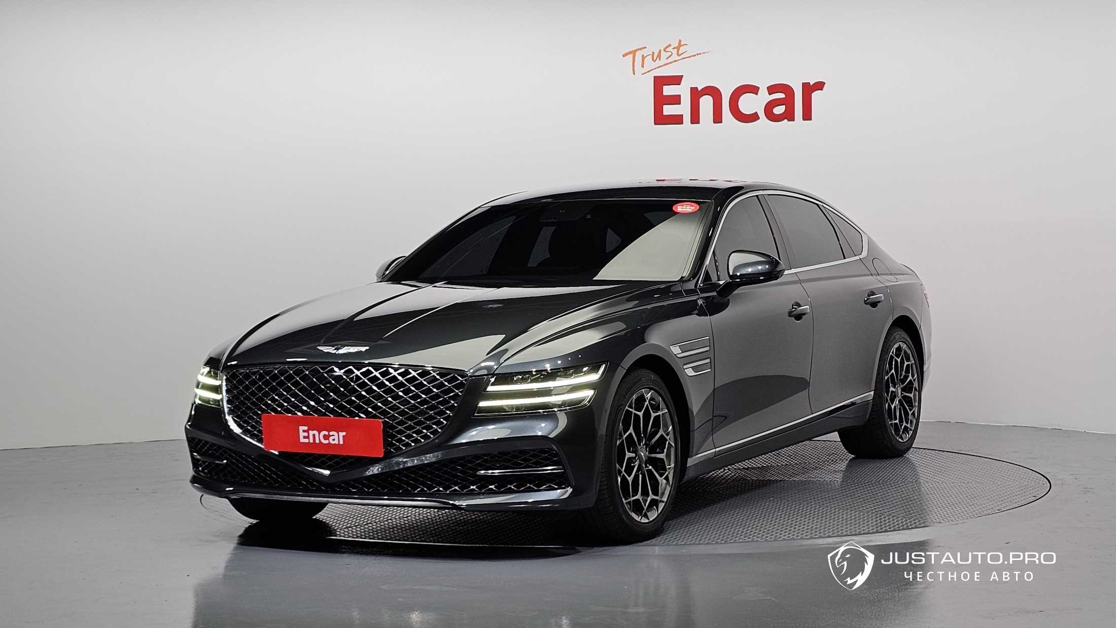 Автомобиль Genesis G80