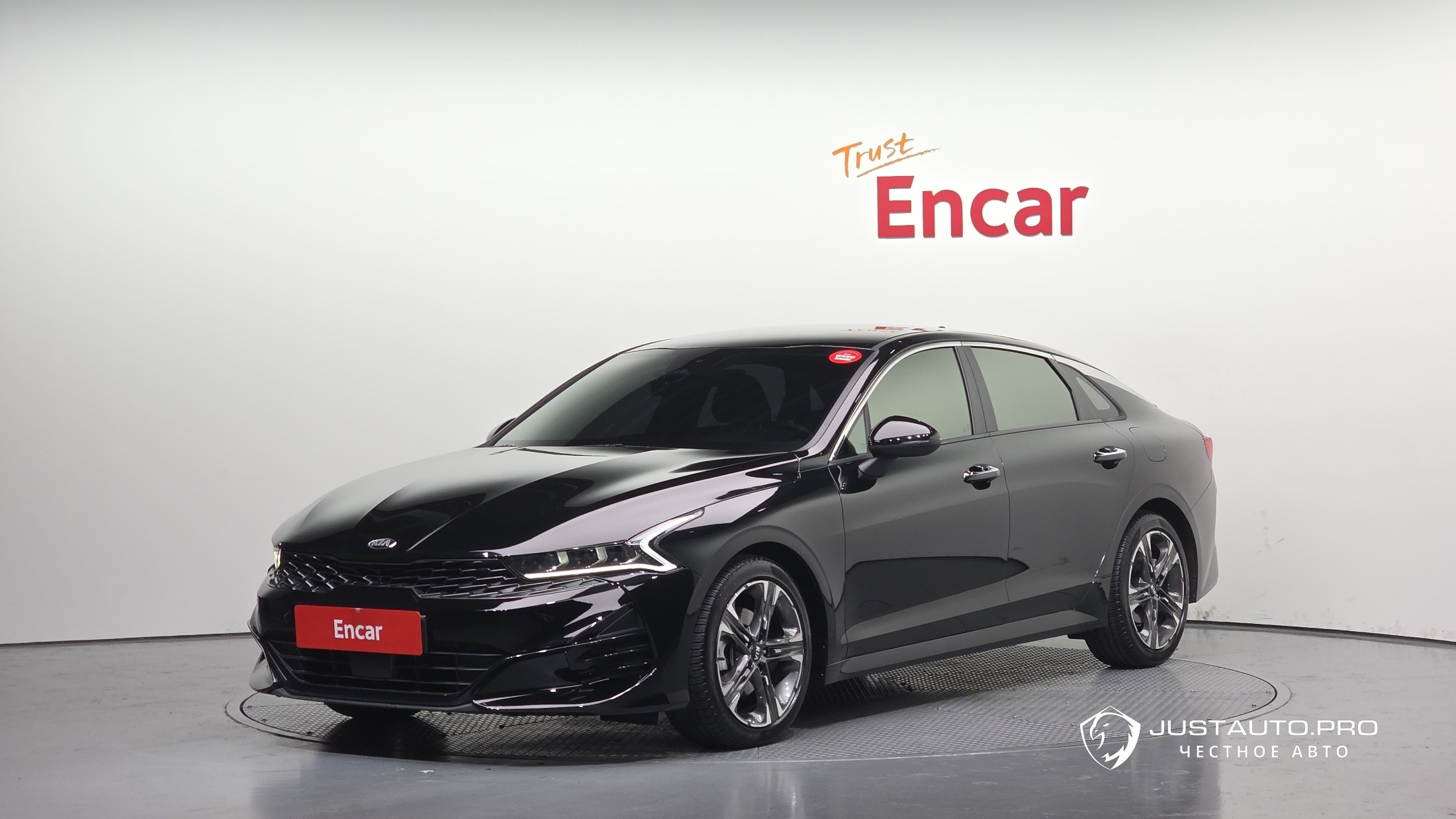 Автомобиль Kia K5