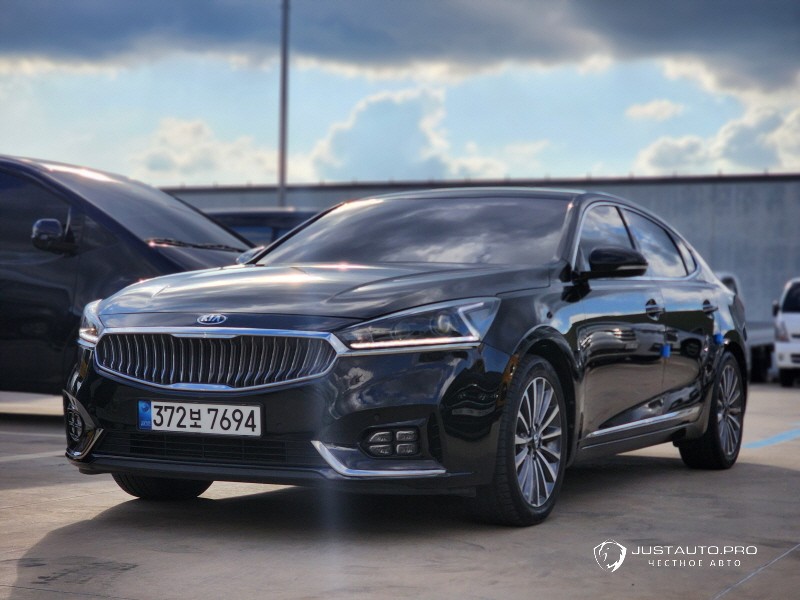 Автомобиль Kia K7