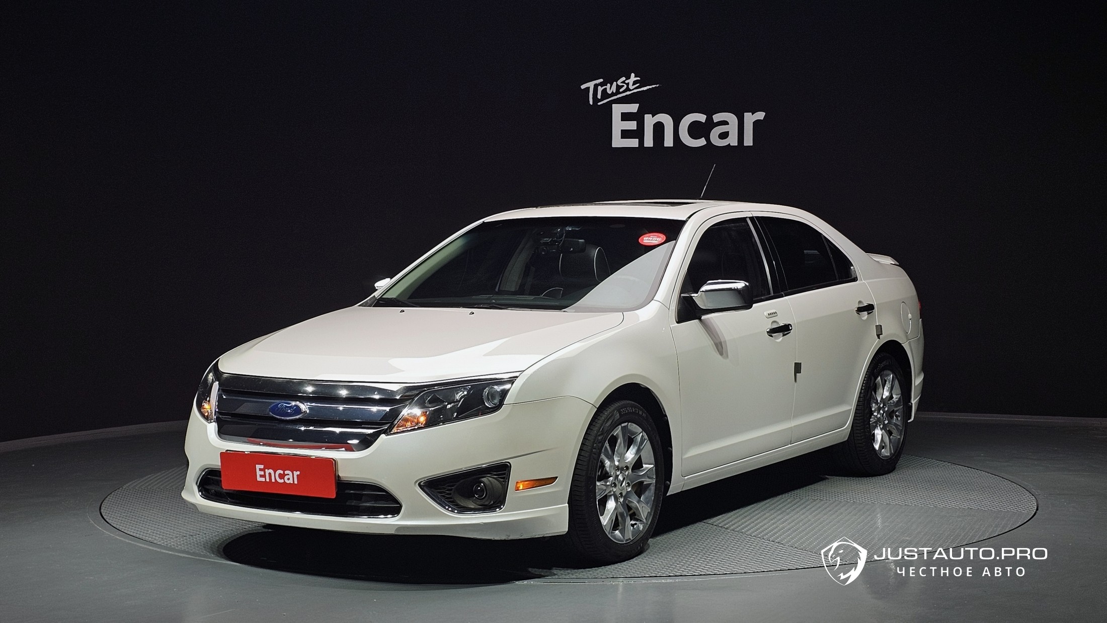 Автомобиль Ford Fusion