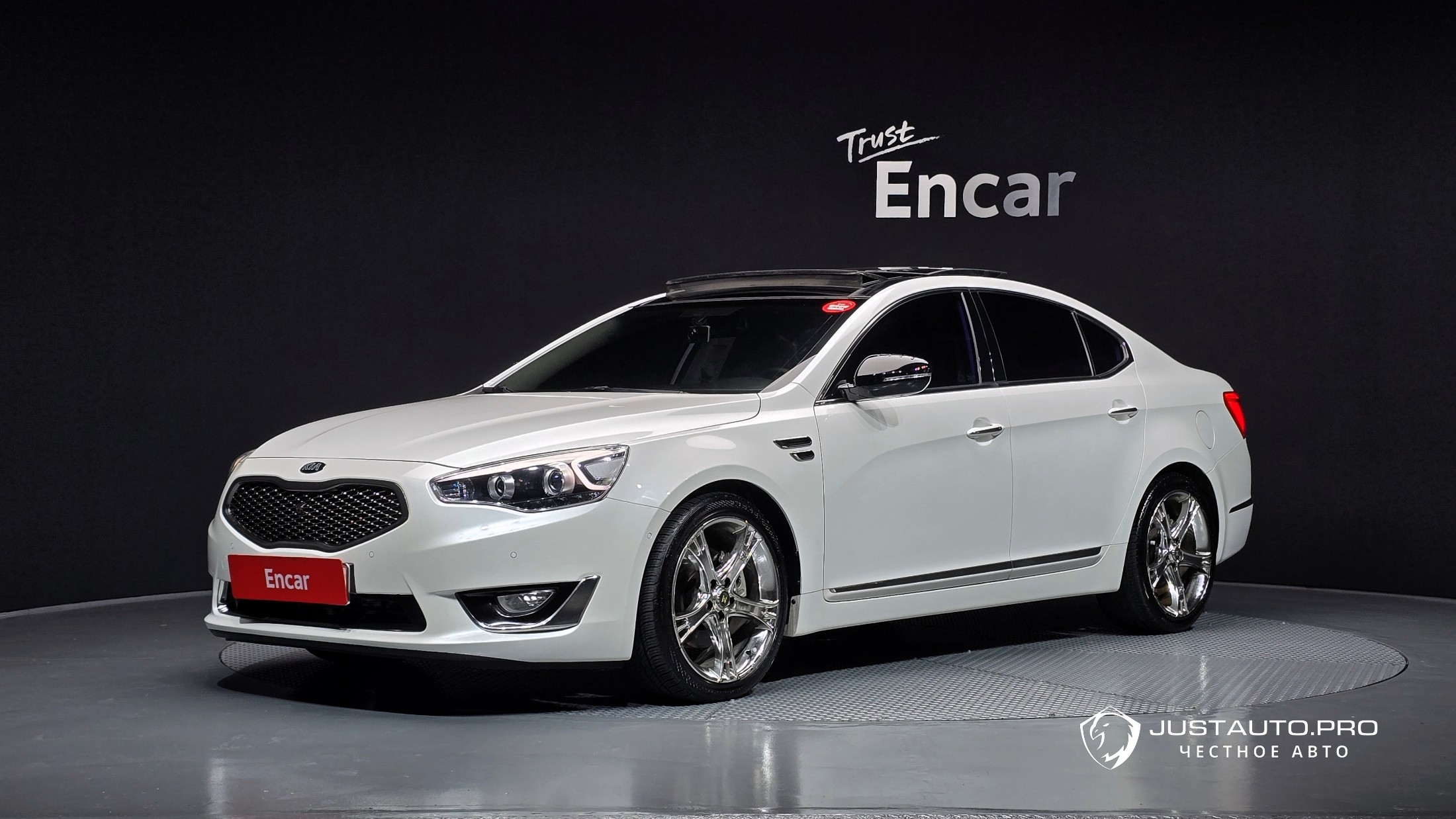 Автомобиль Kia K7