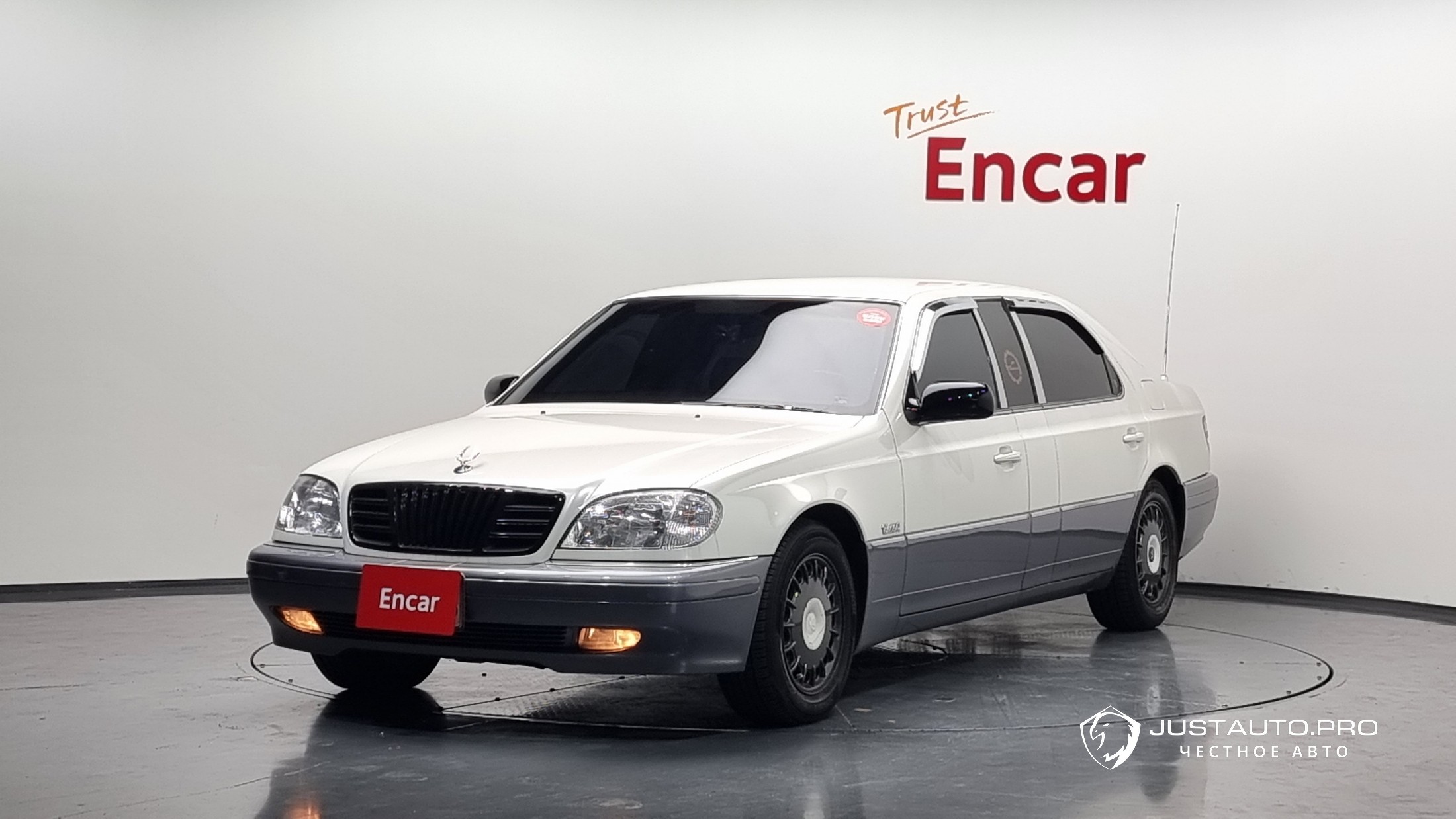 Автомобиль KG_Mobility_Ssangyong Chairman