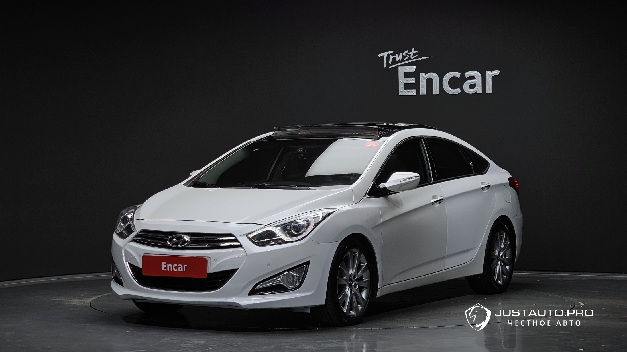 Автомобиль Hyundai i40