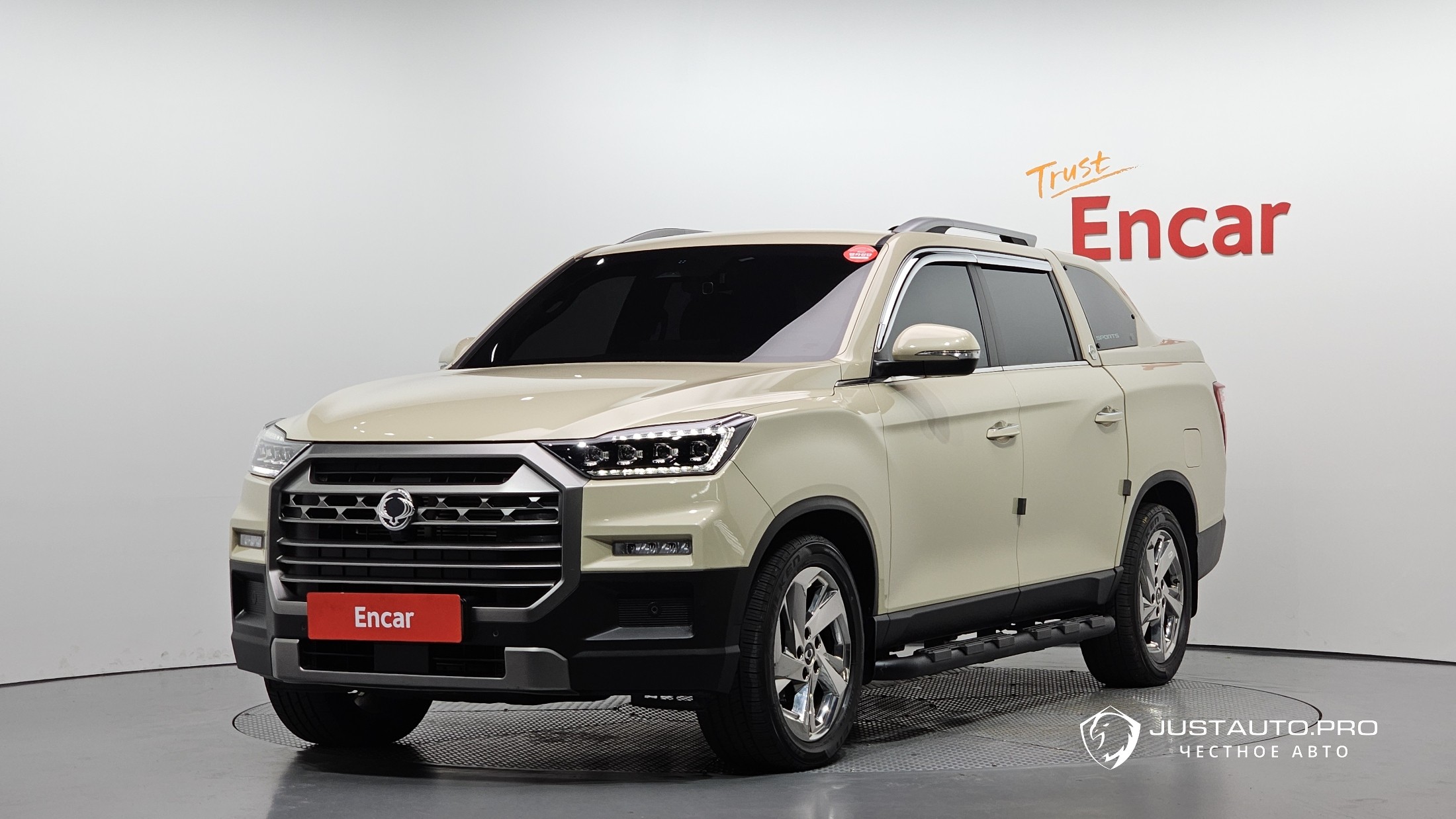 Автомобиль KG_Mobility_Ssangyong Rexton