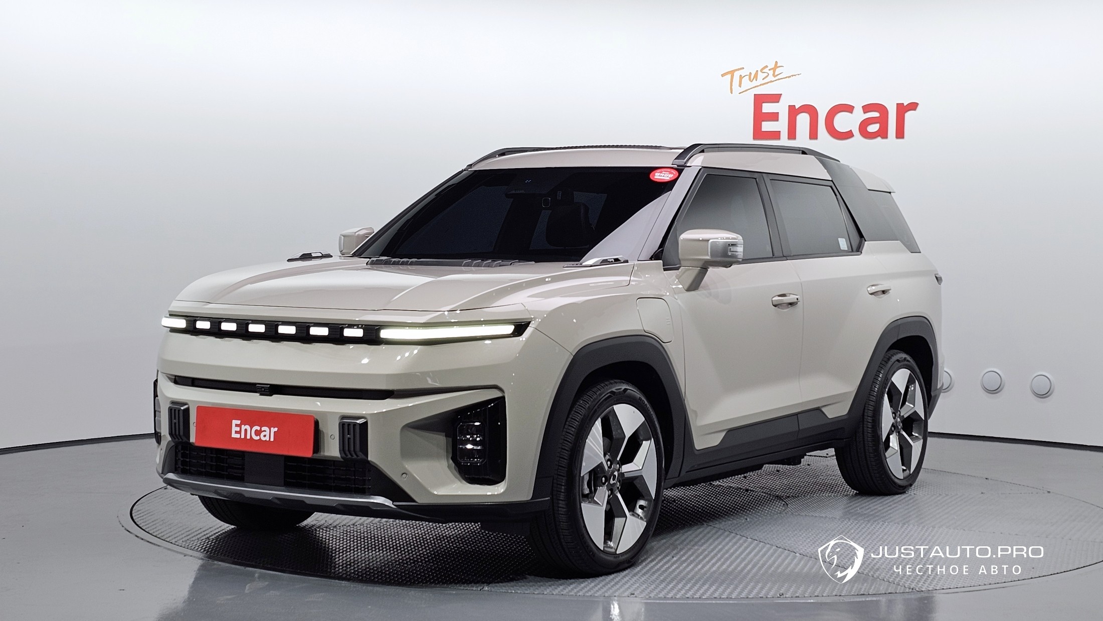 Автомобиль KG_Mobility_Ssangyong Torres