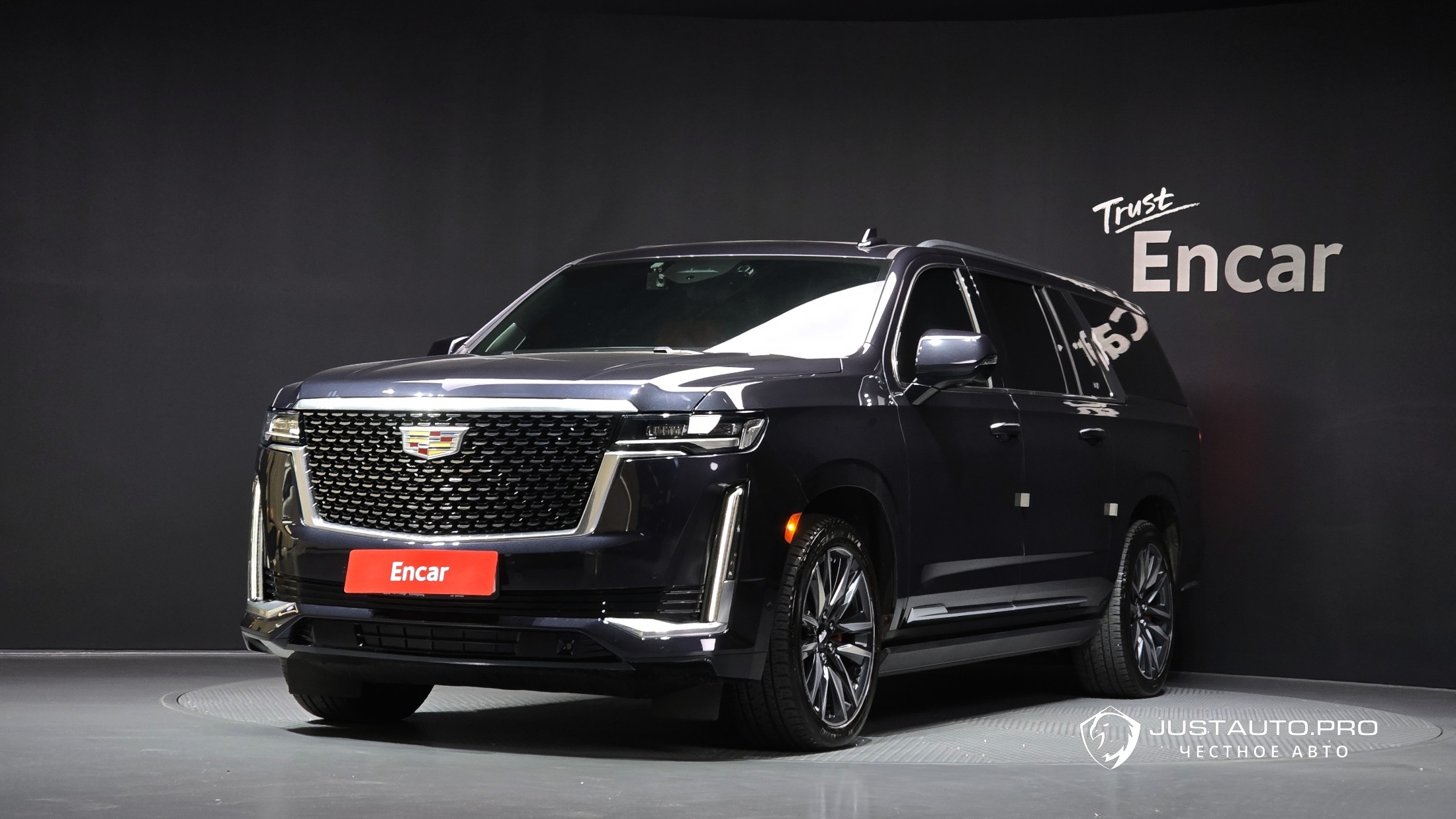 Автомобиль Cadillac Escalade