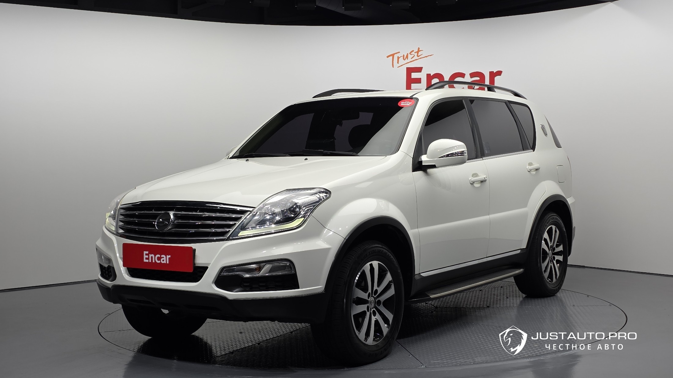 Автомобиль KG_Mobility_Ssangyong Rexton