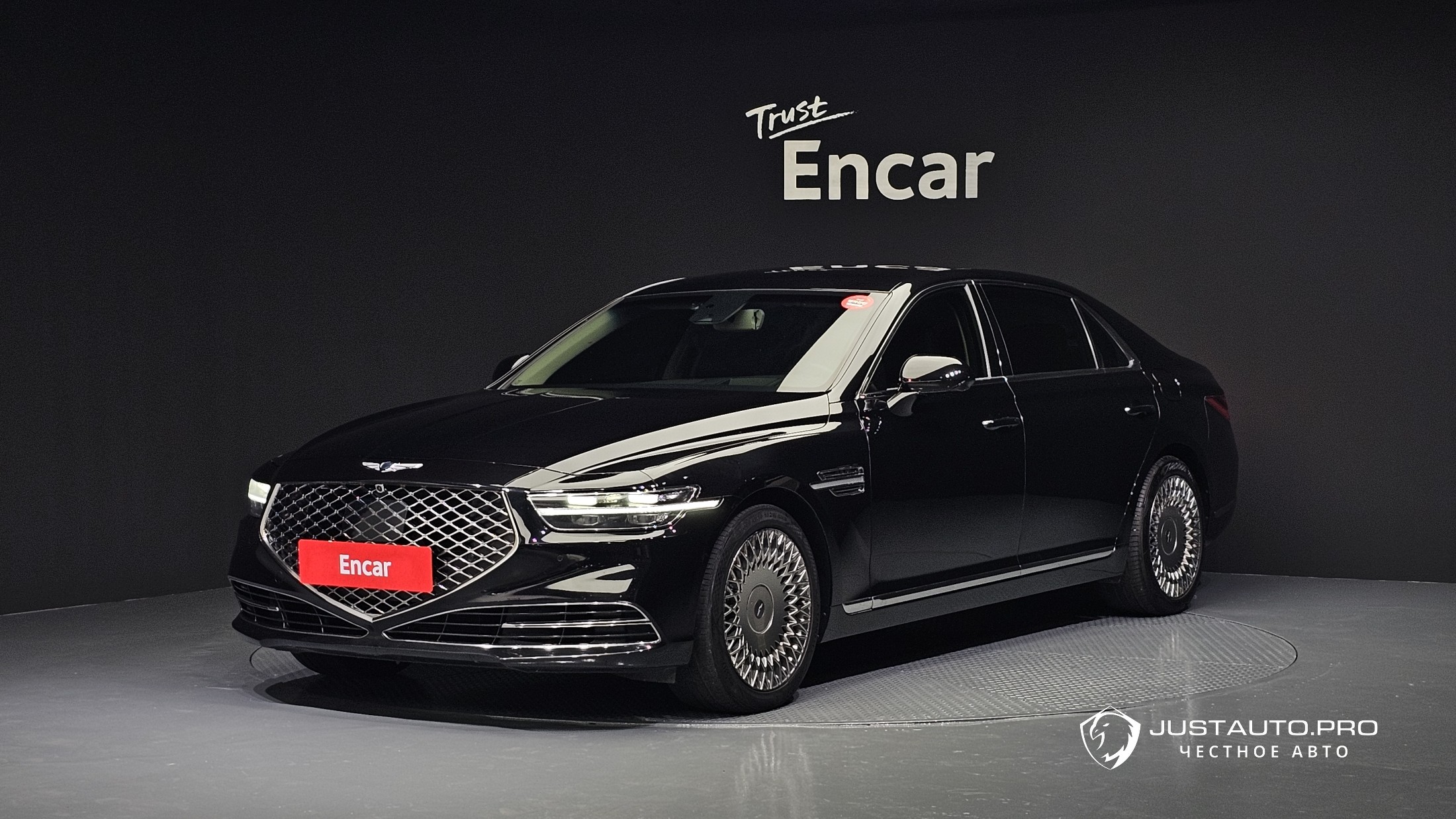 Автомобиль Genesis G90