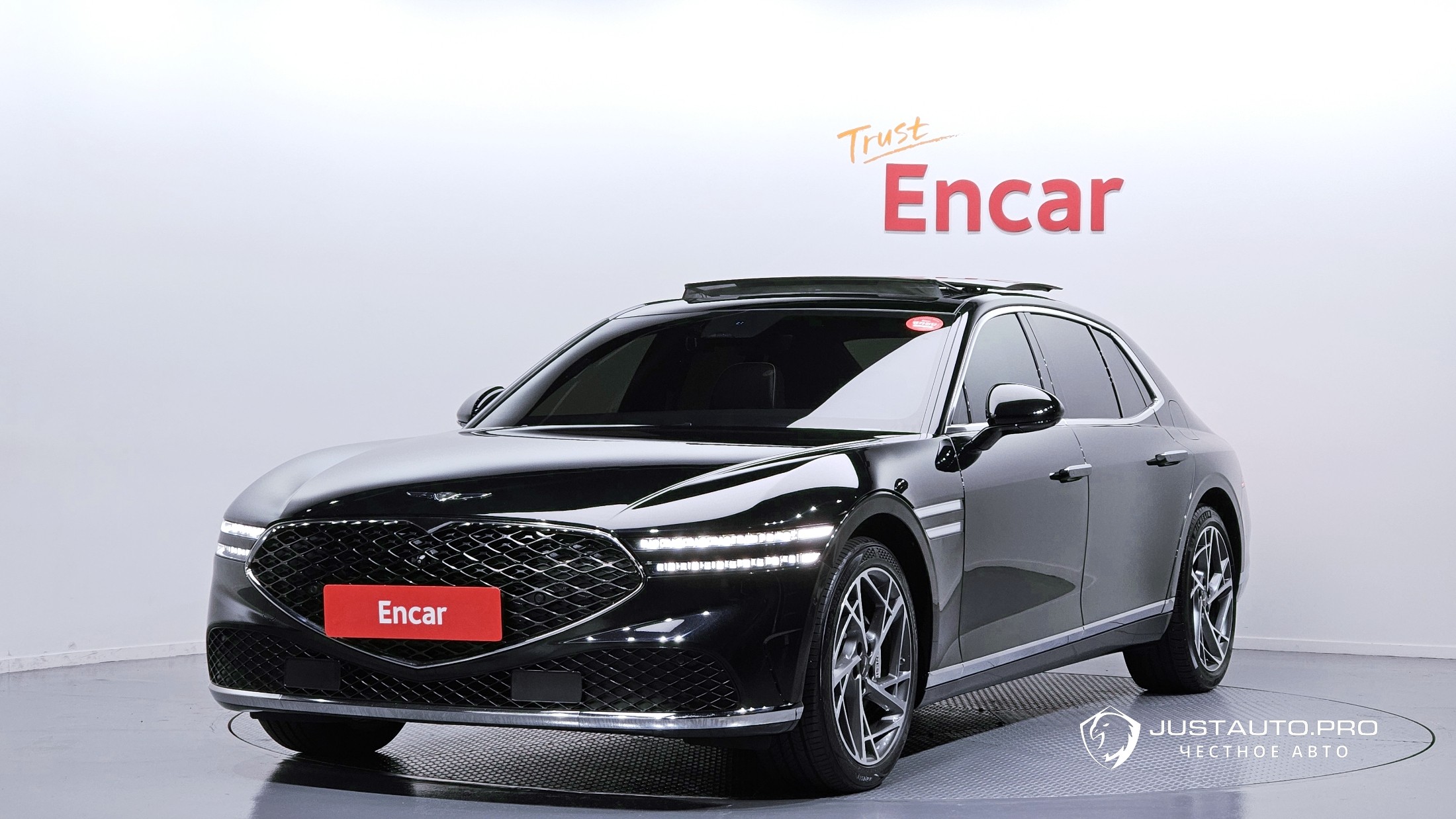 Автомобиль Genesis G90