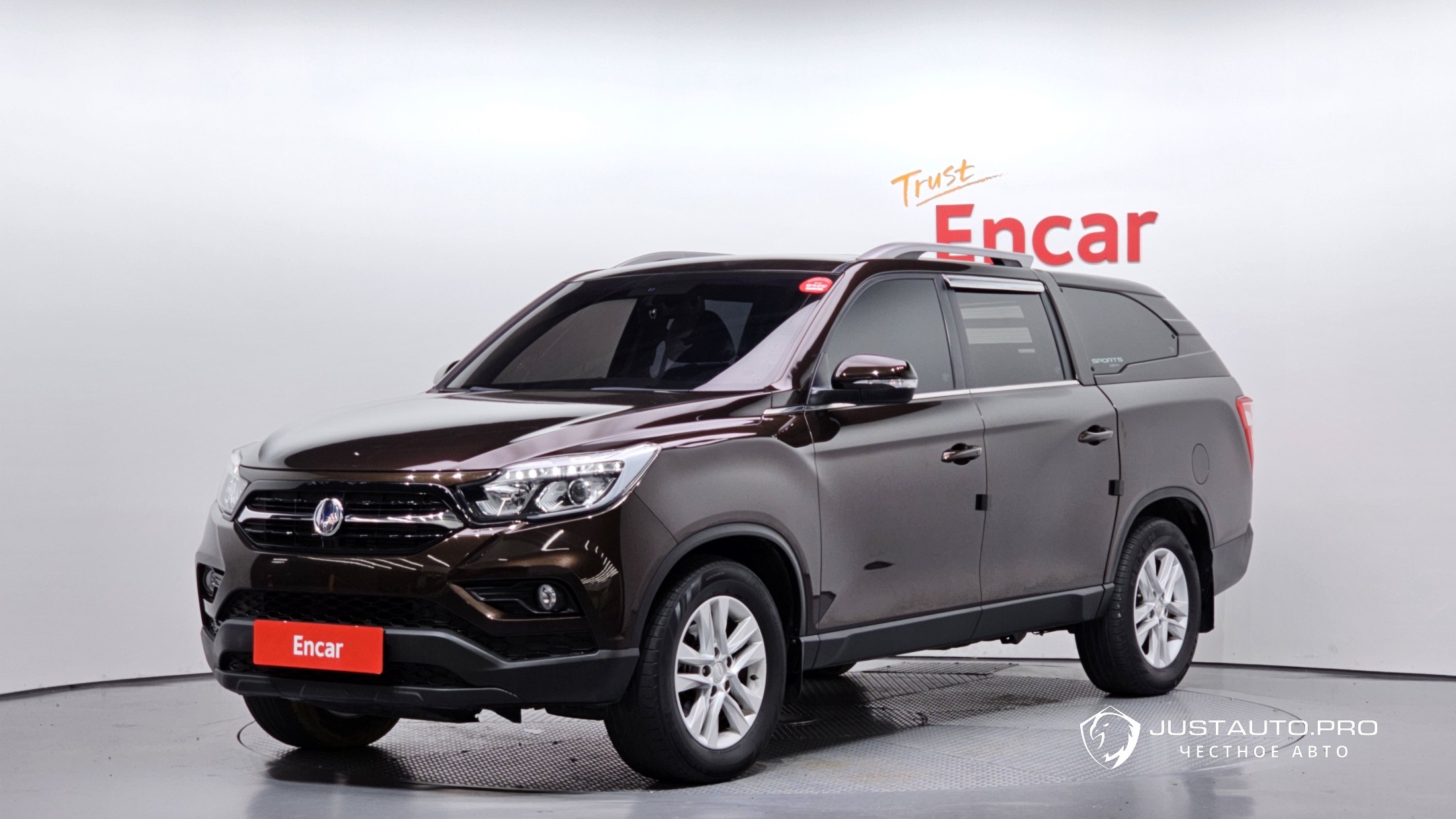 Автомобиль KG_Mobility_Ssangyong Rexton