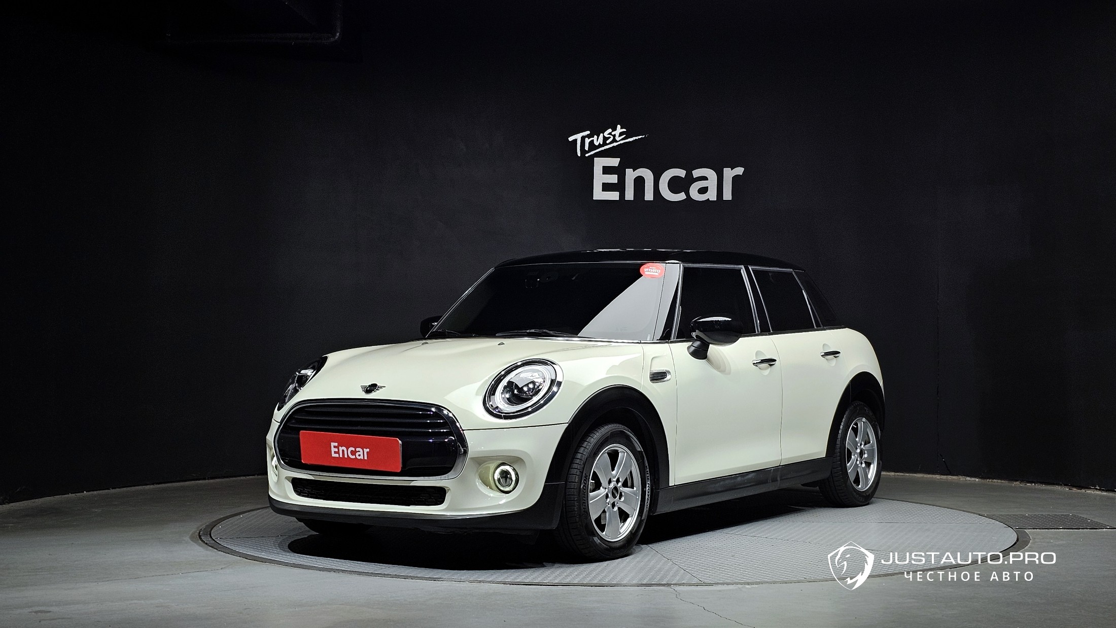 Автомобиль Mini Cooper