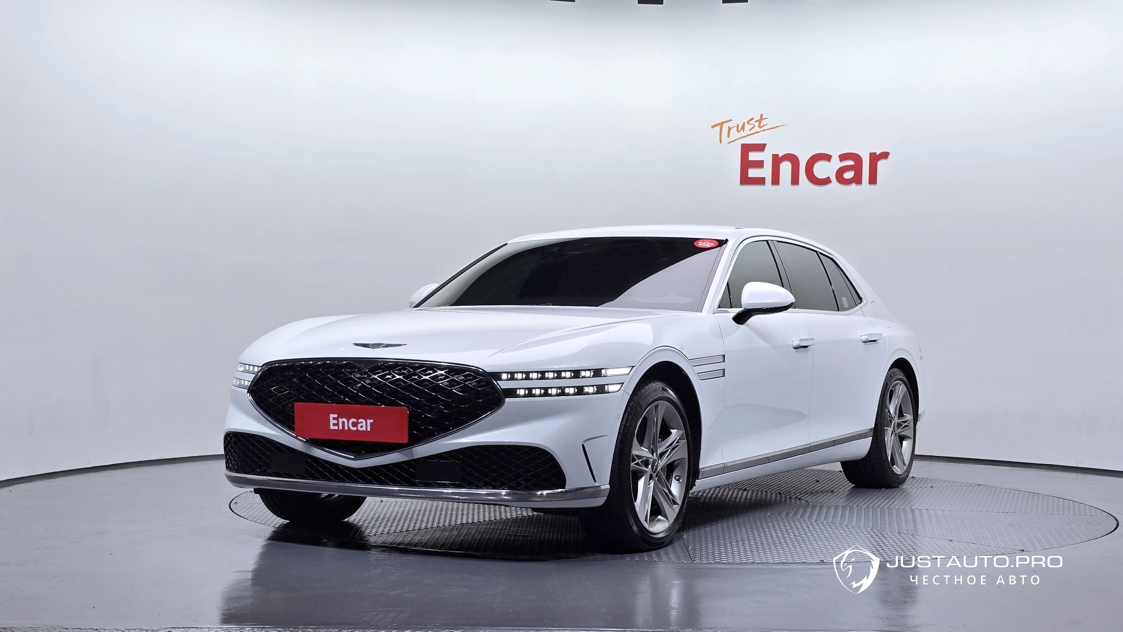 Автомобиль Genesis G90