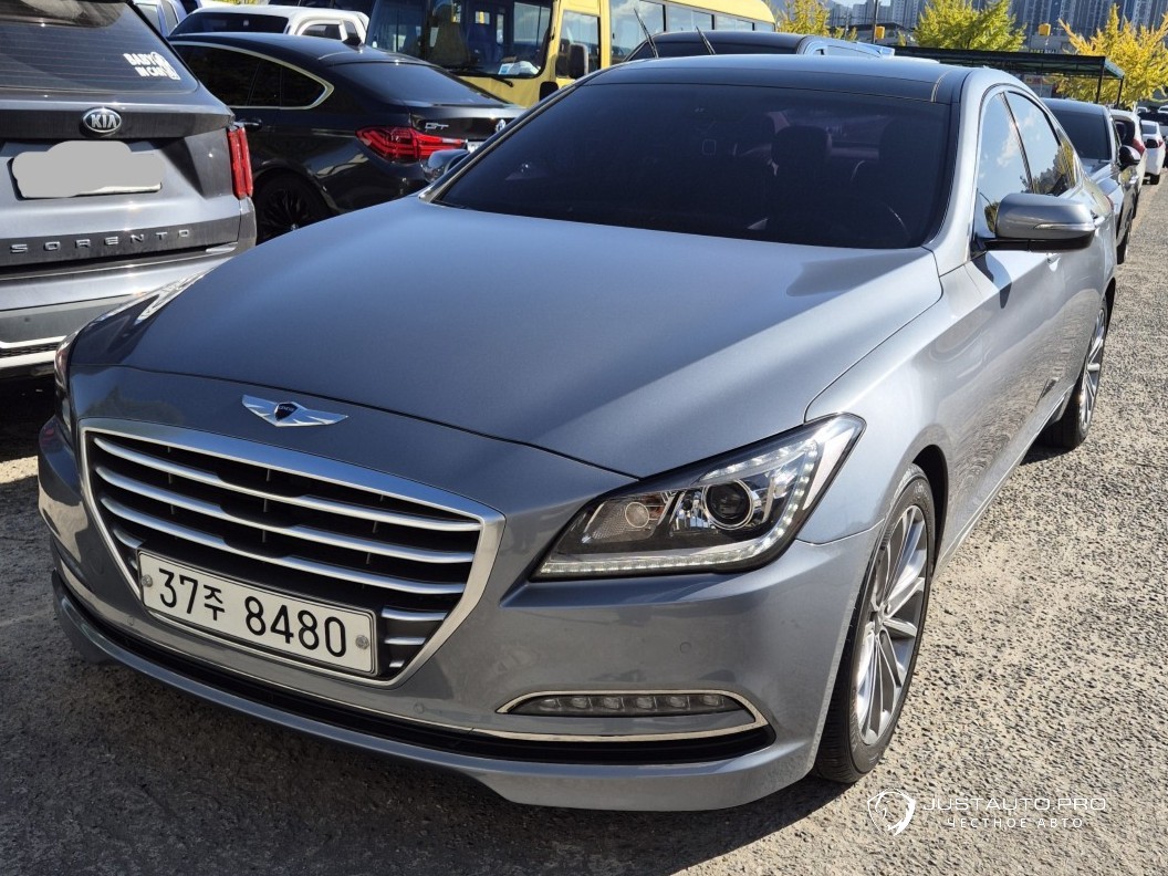 Автомобиль Hyundai Genesis