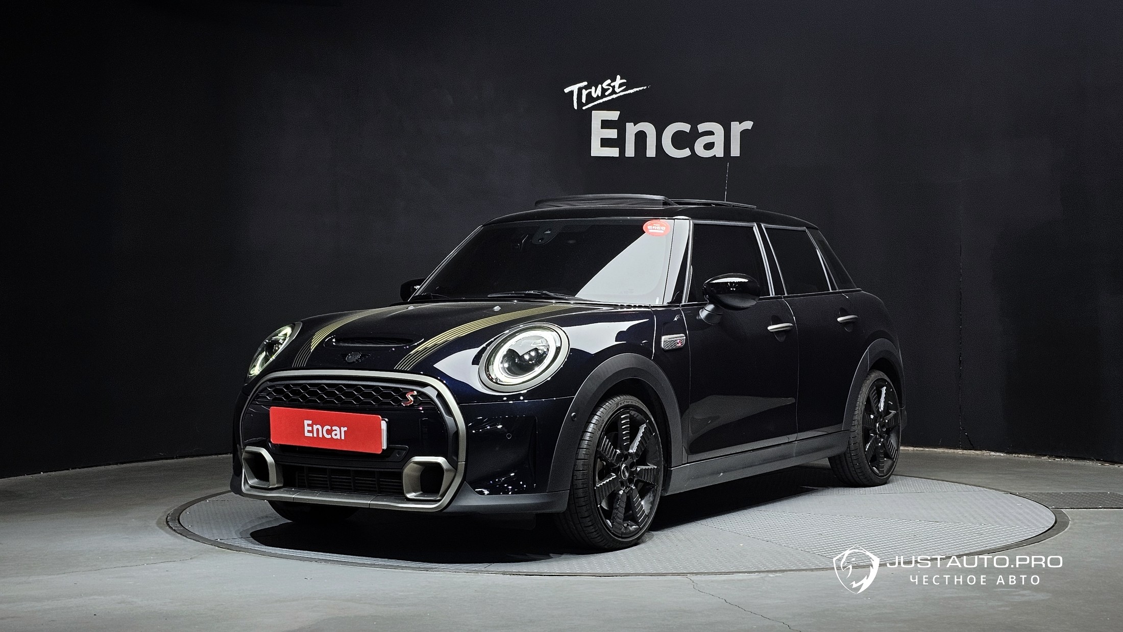 Автомобиль Mini Cooper