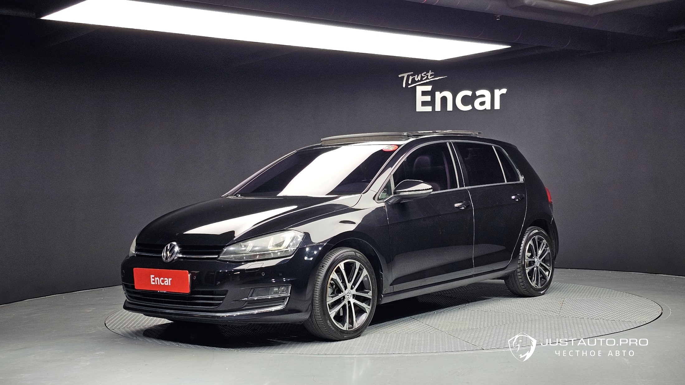 Автомобиль Volkswagen Golf