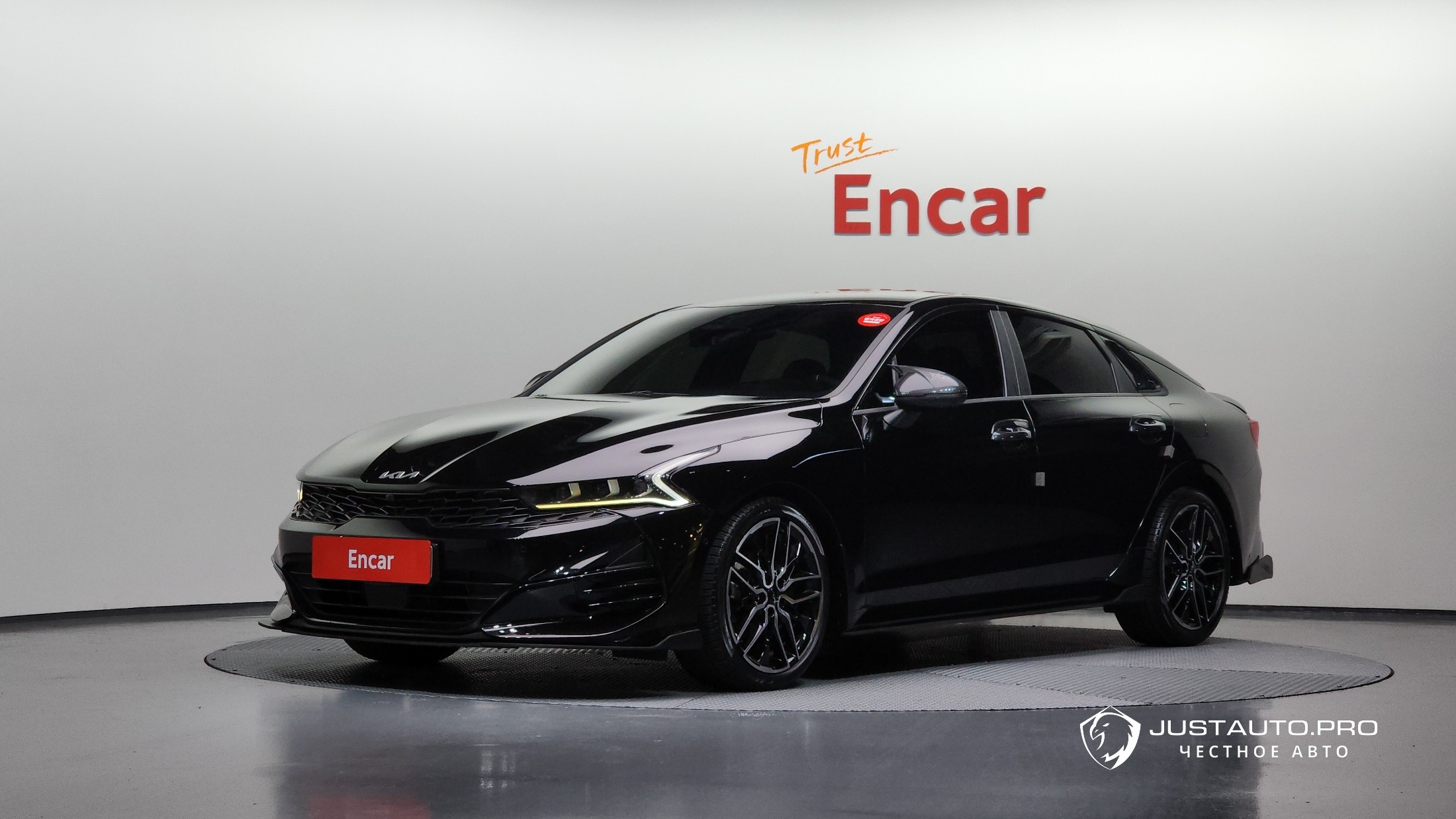 Автомобиль Kia K5