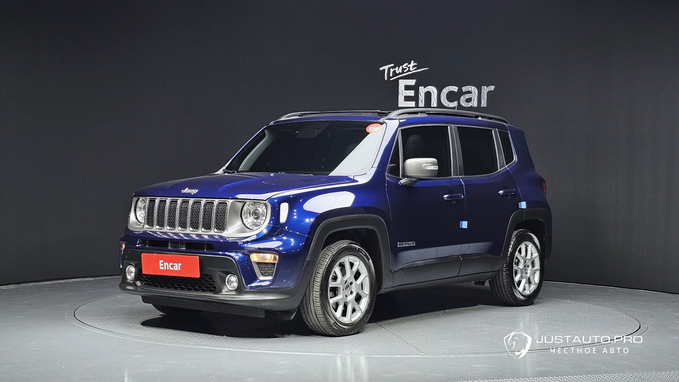 Автомобиль Jeep Renegade