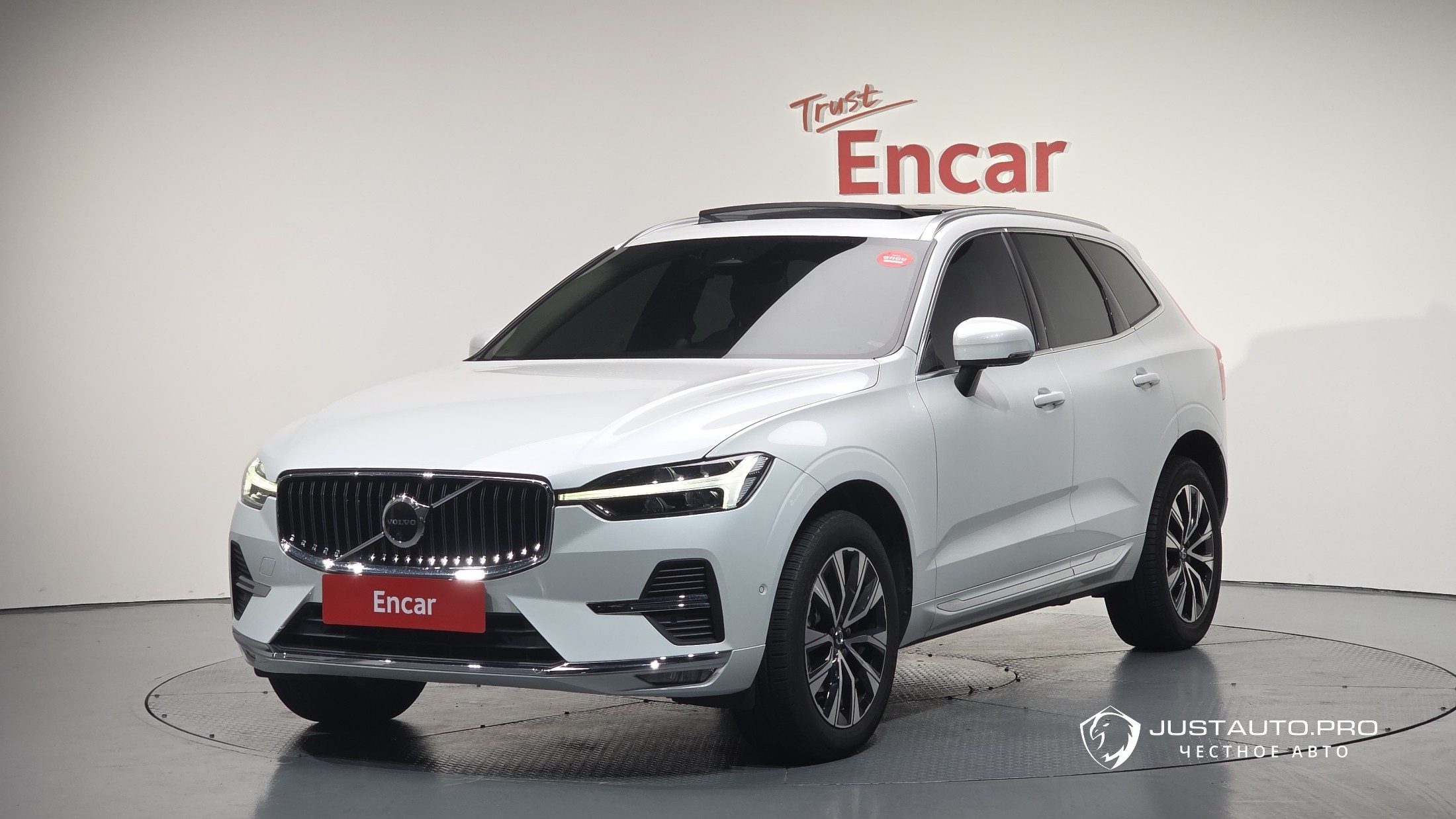 Автомобиль Volvo XC60