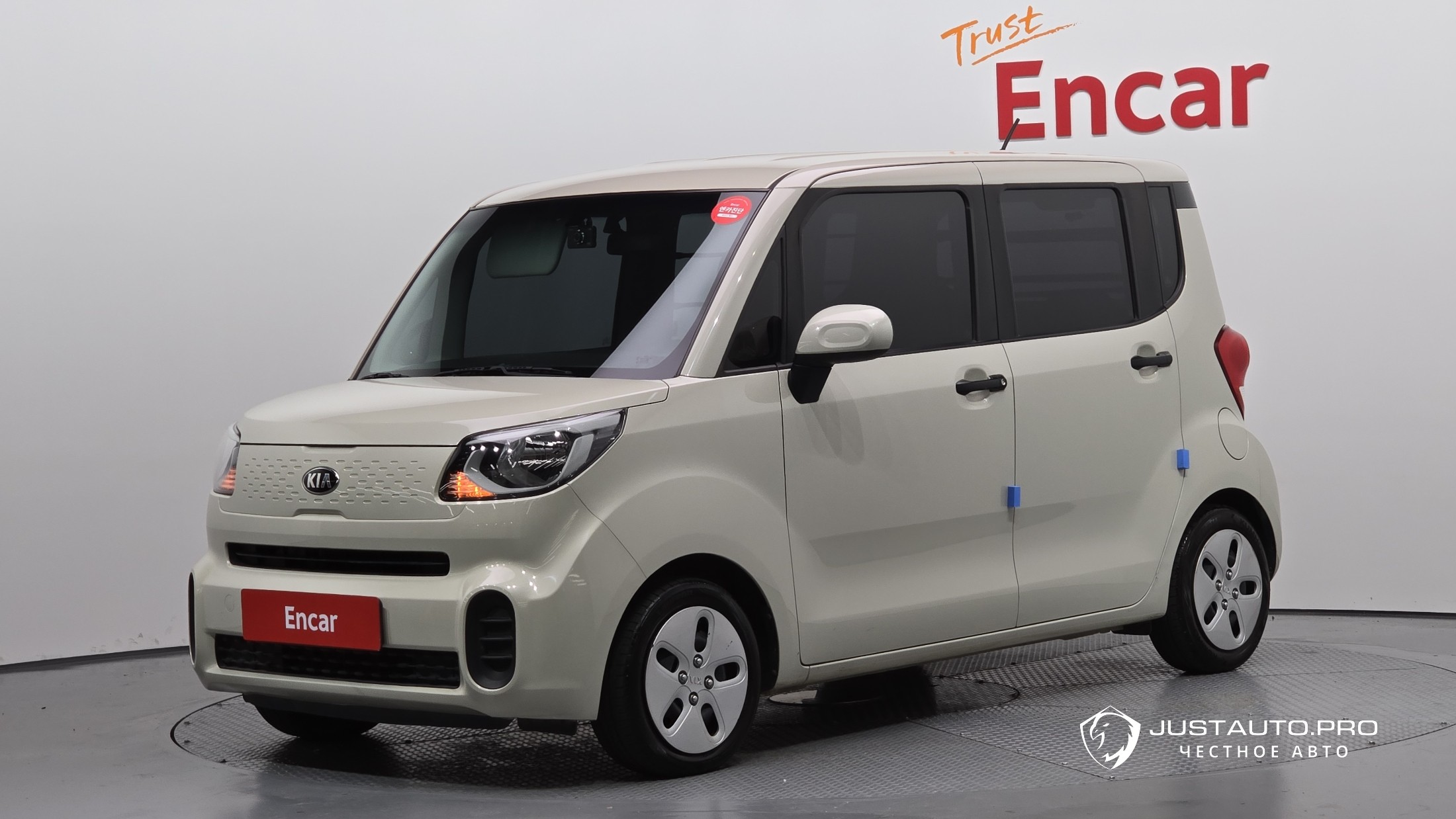 Автомобиль Kia RAY