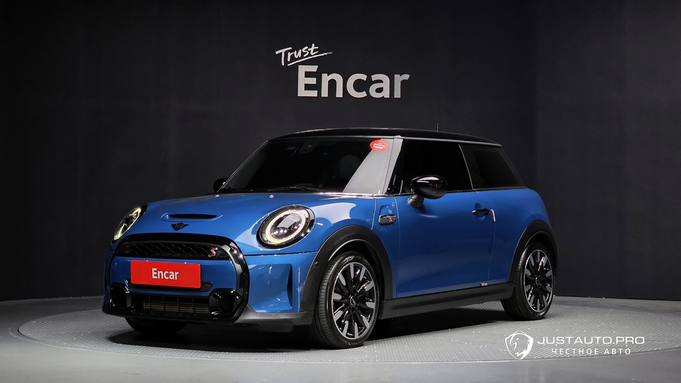 Автомобиль Mini Cooper