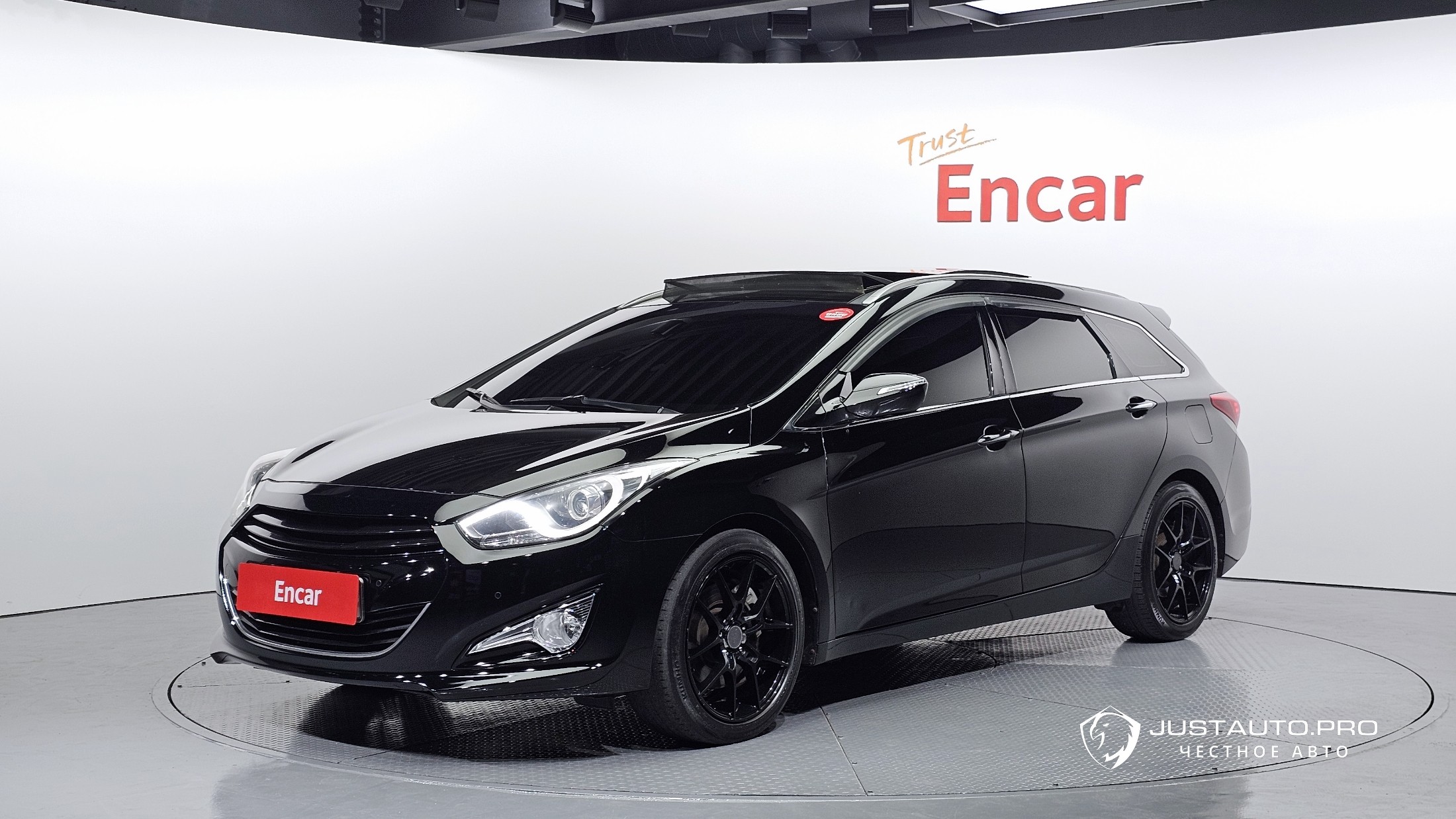 Автомобиль Hyundai i40