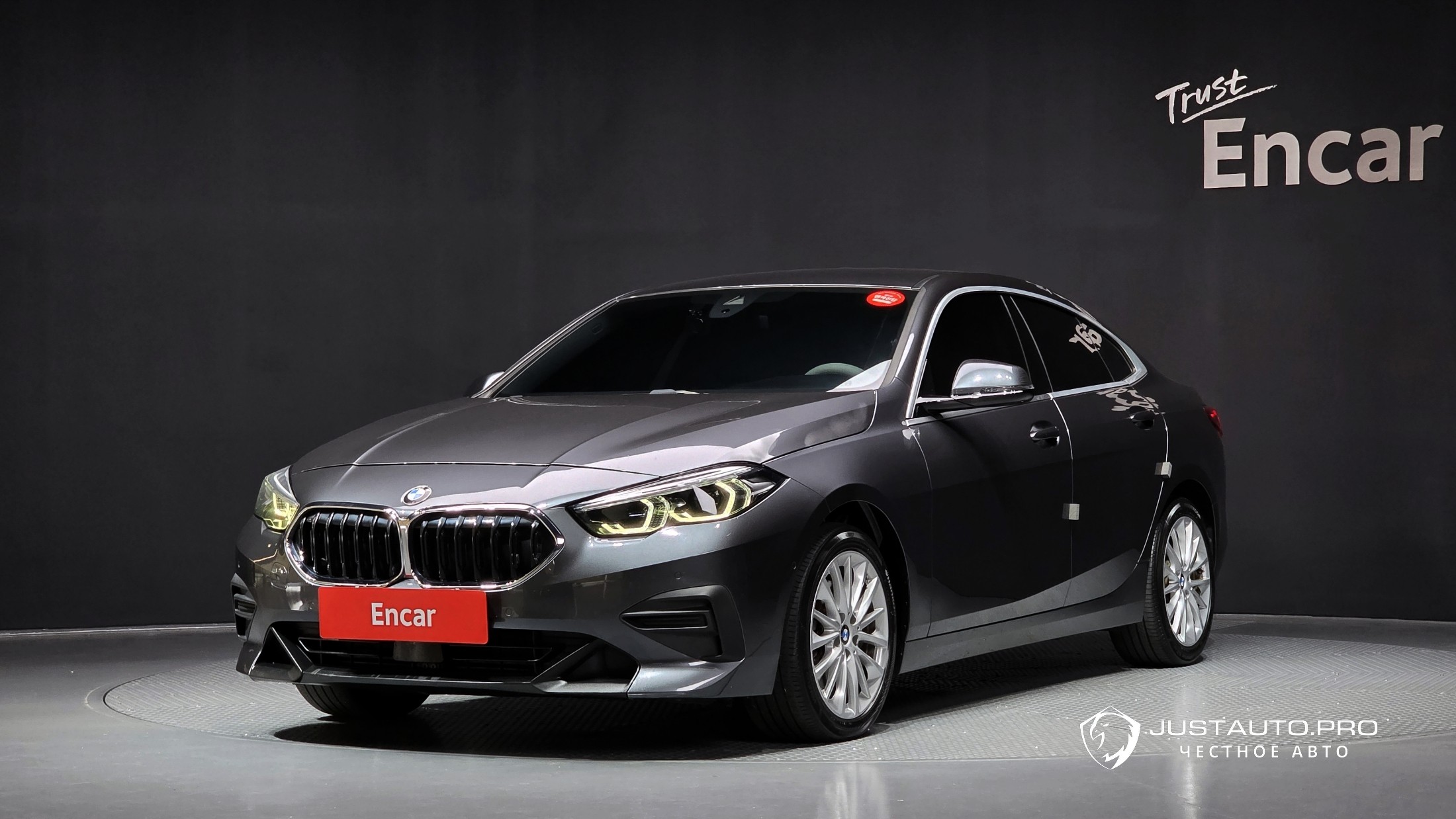 Автомобиль BMW 2-Series