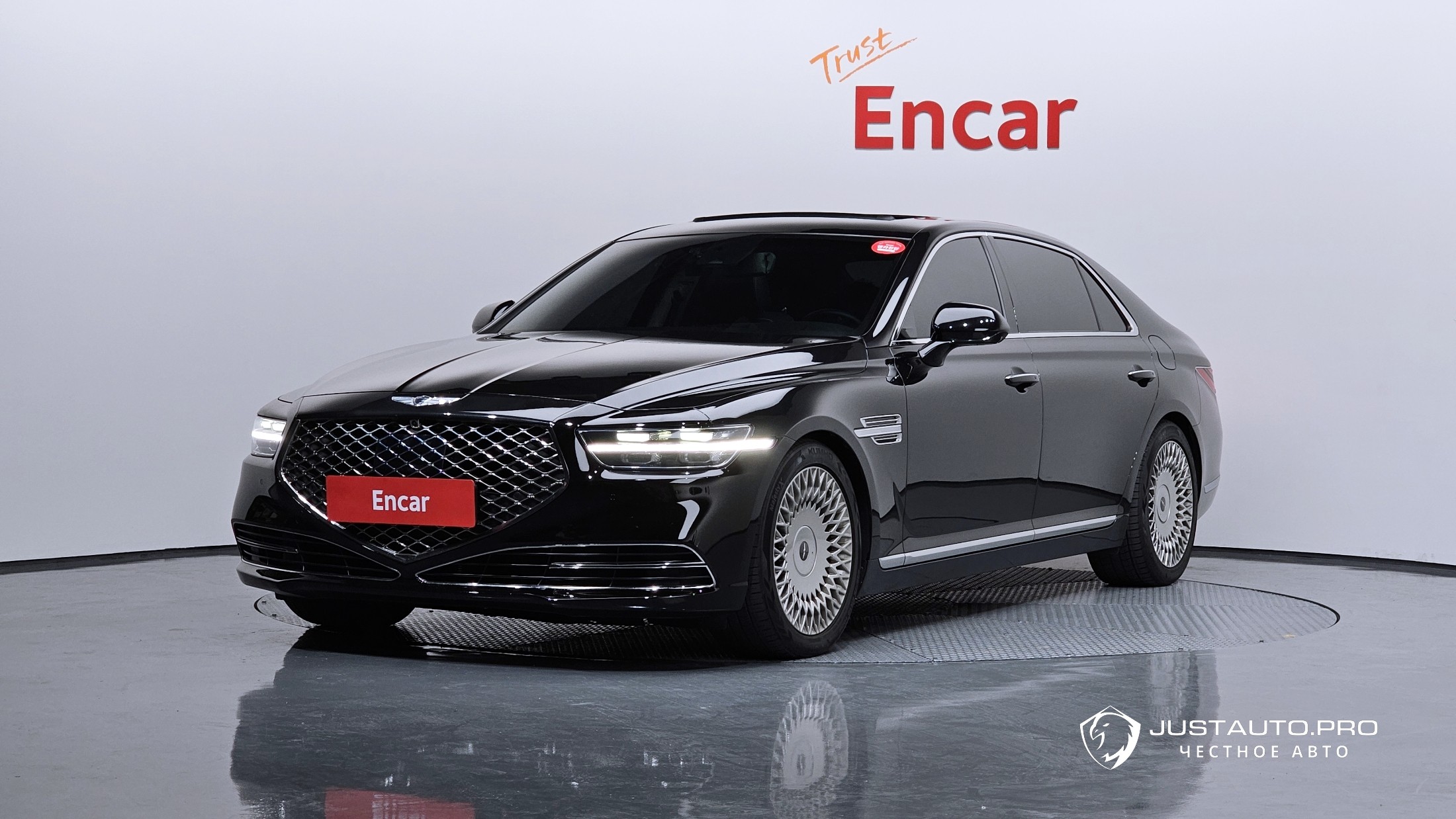 Автомобиль Genesis G90