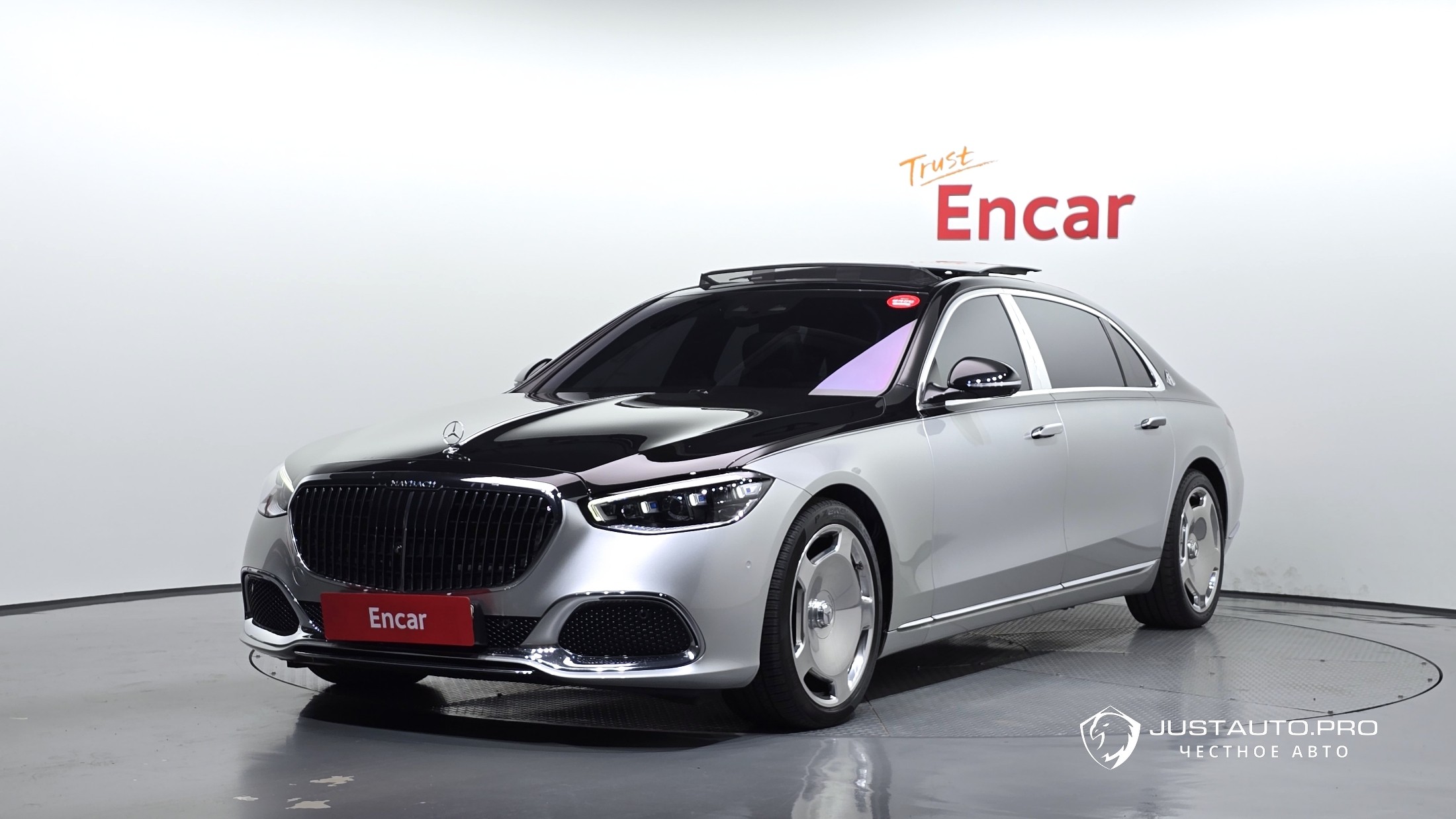 Автомобиль Mercedes-Benz S-Class