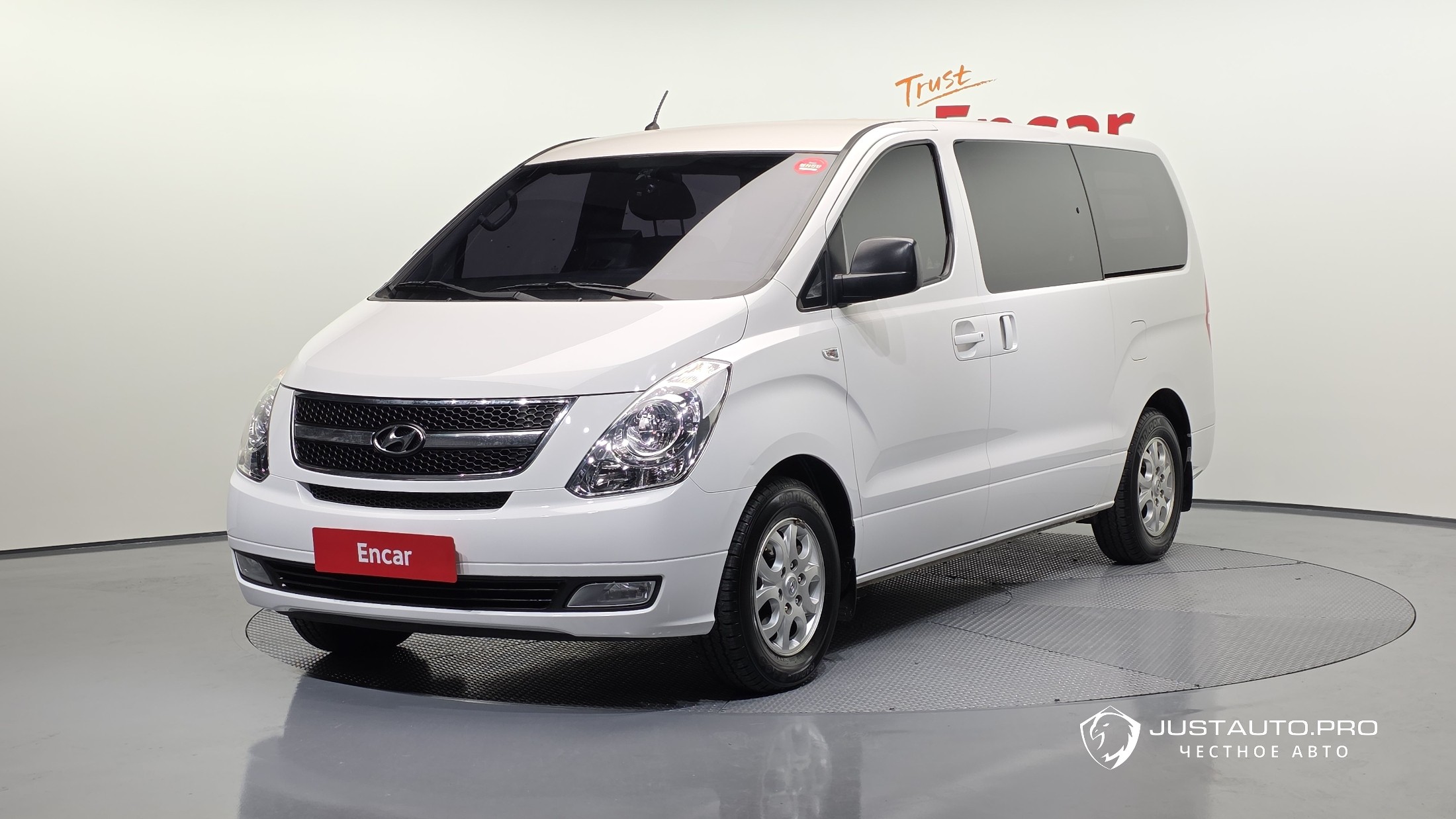 Автомобиль Hyundai Starex