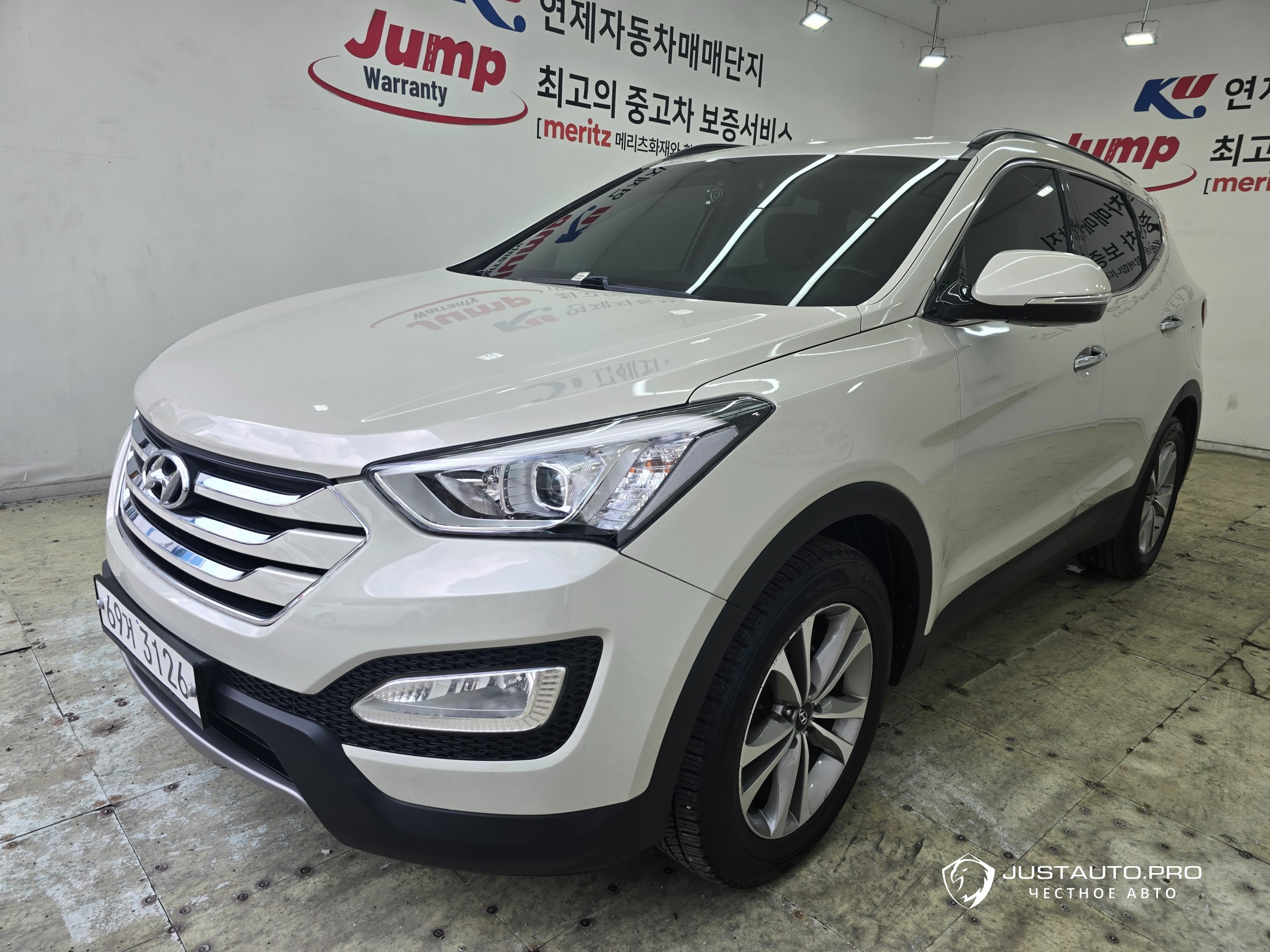 Автомобиль Hyundai Santafe