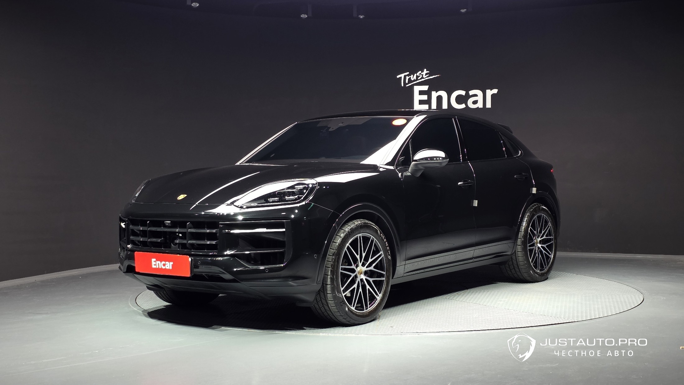 Автомобиль Porsche Cayenne