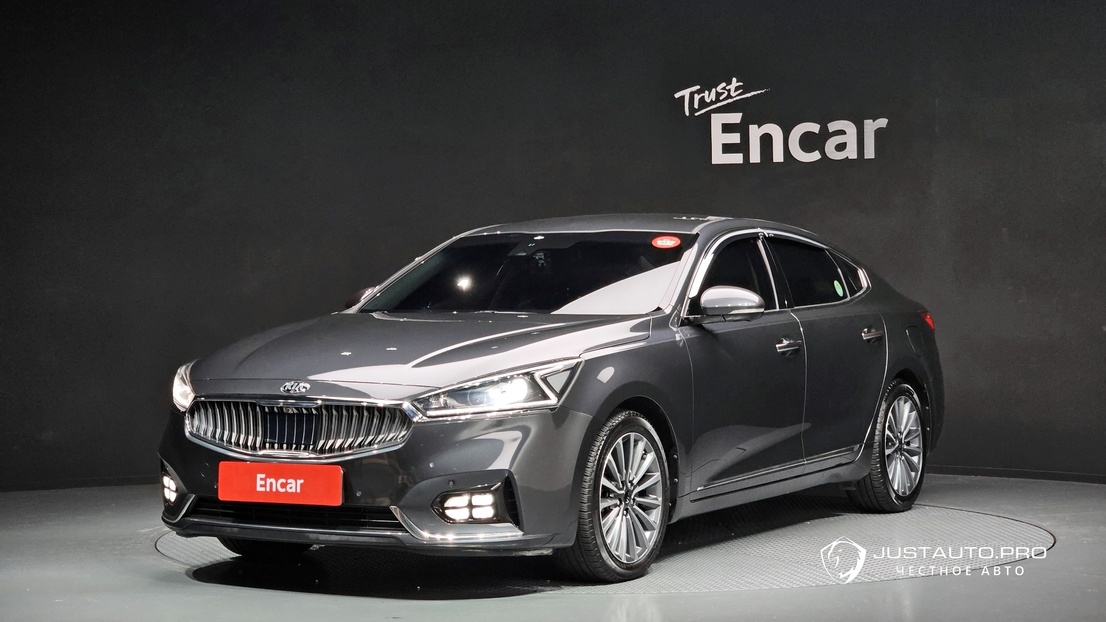 Автомобиль Kia K7