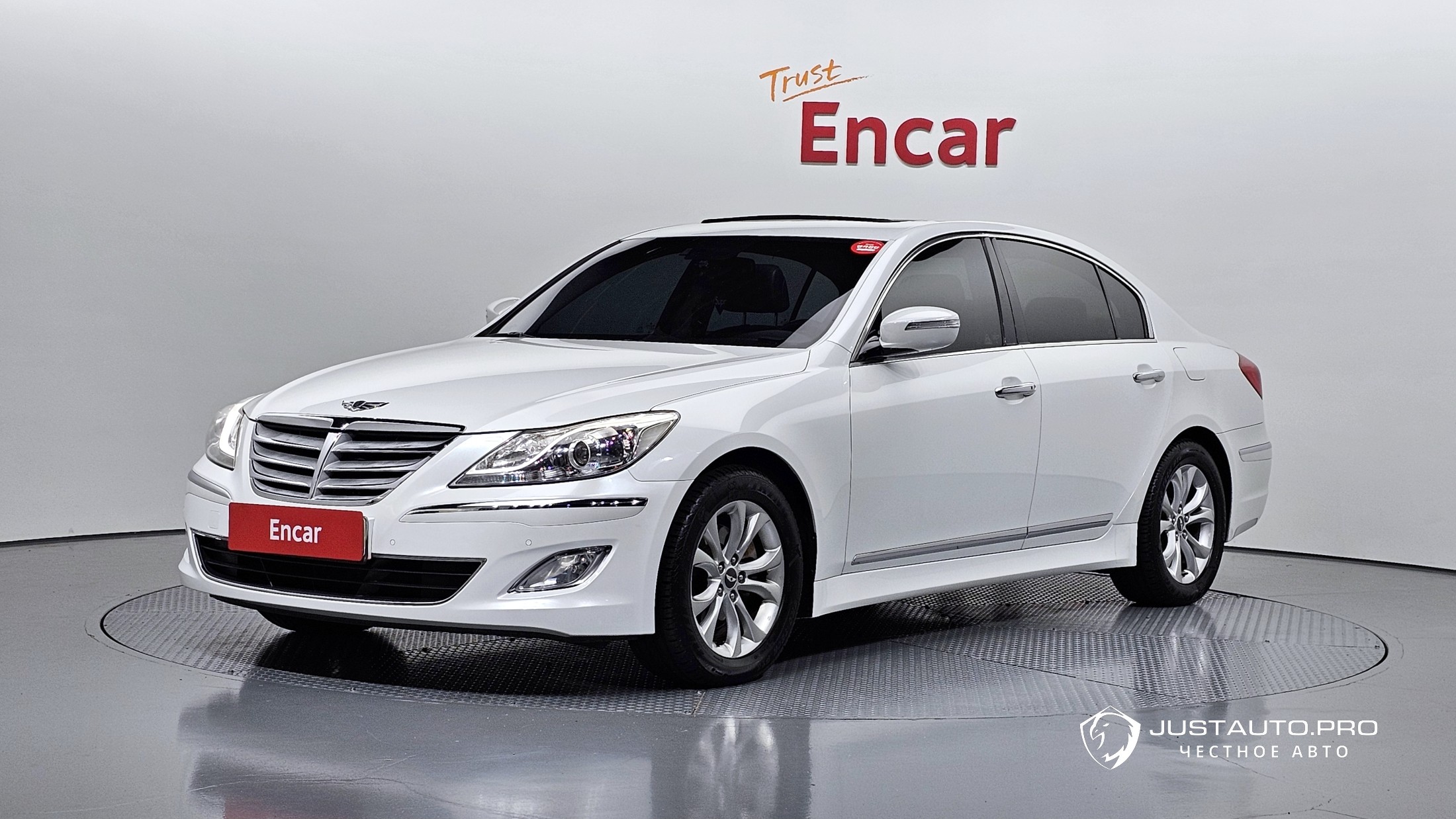 Автомобиль Hyundai Genesis