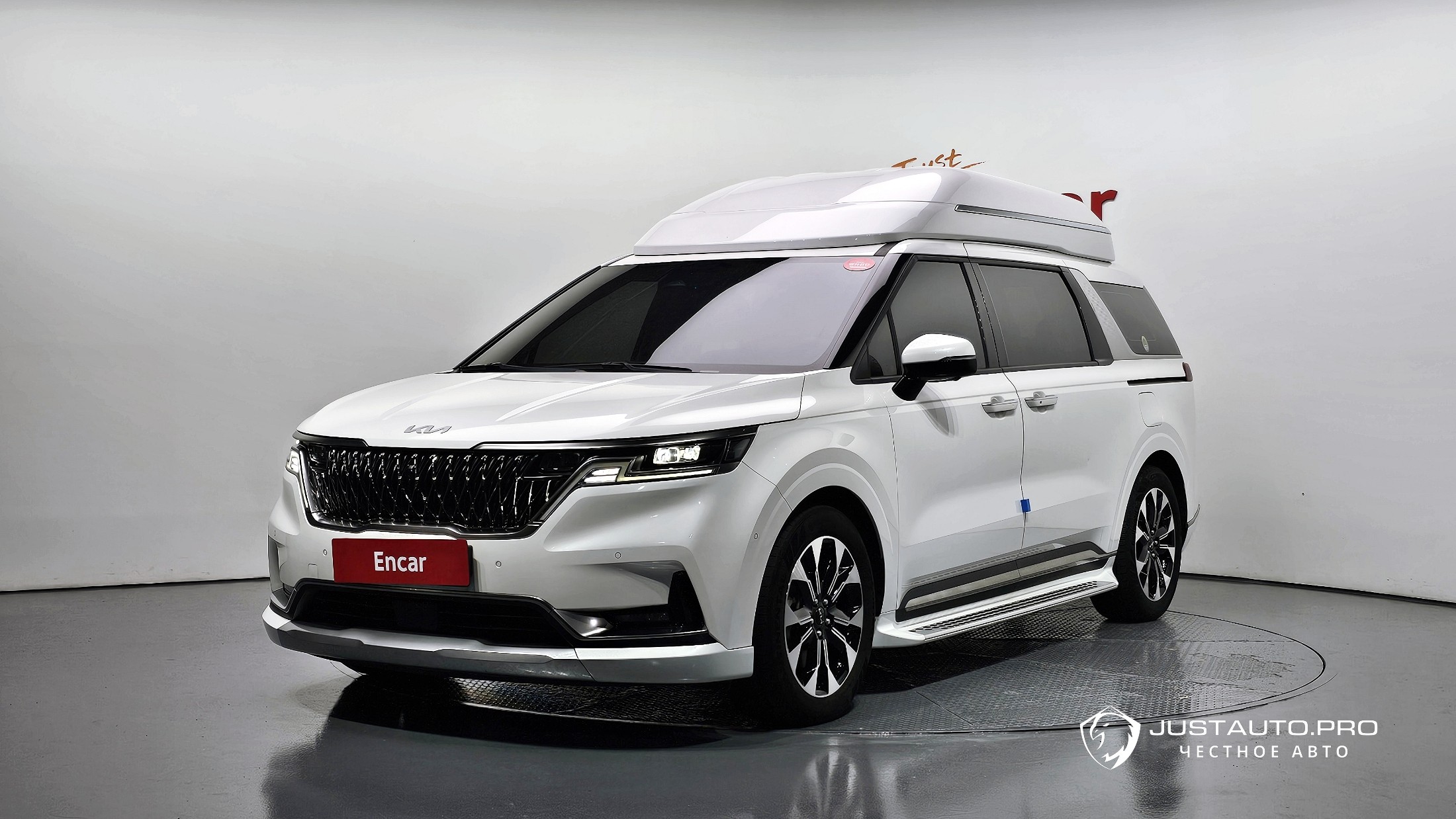 Автомобиль Kia Canival