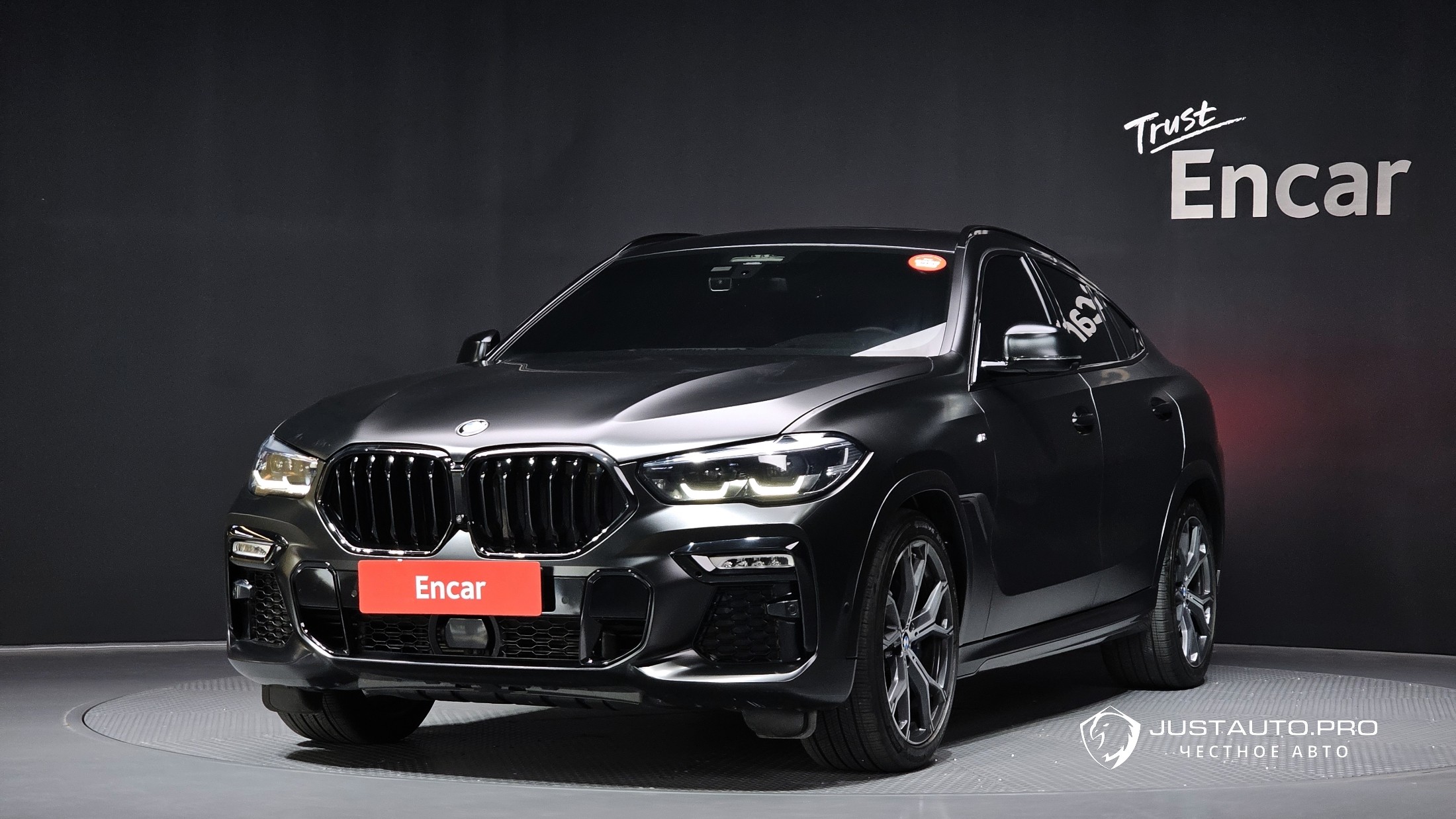 Автомобиль BMW X6