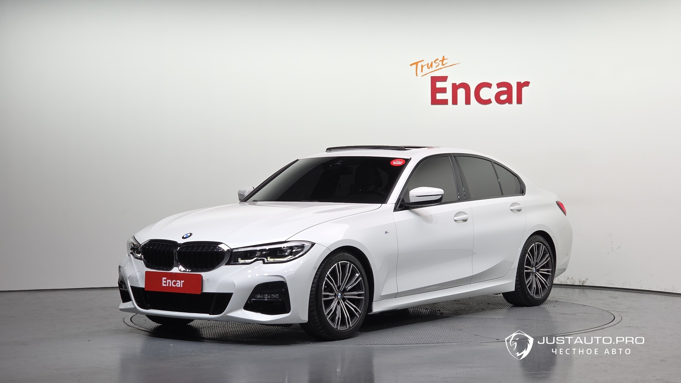 Автомобиль BMW 3-Series