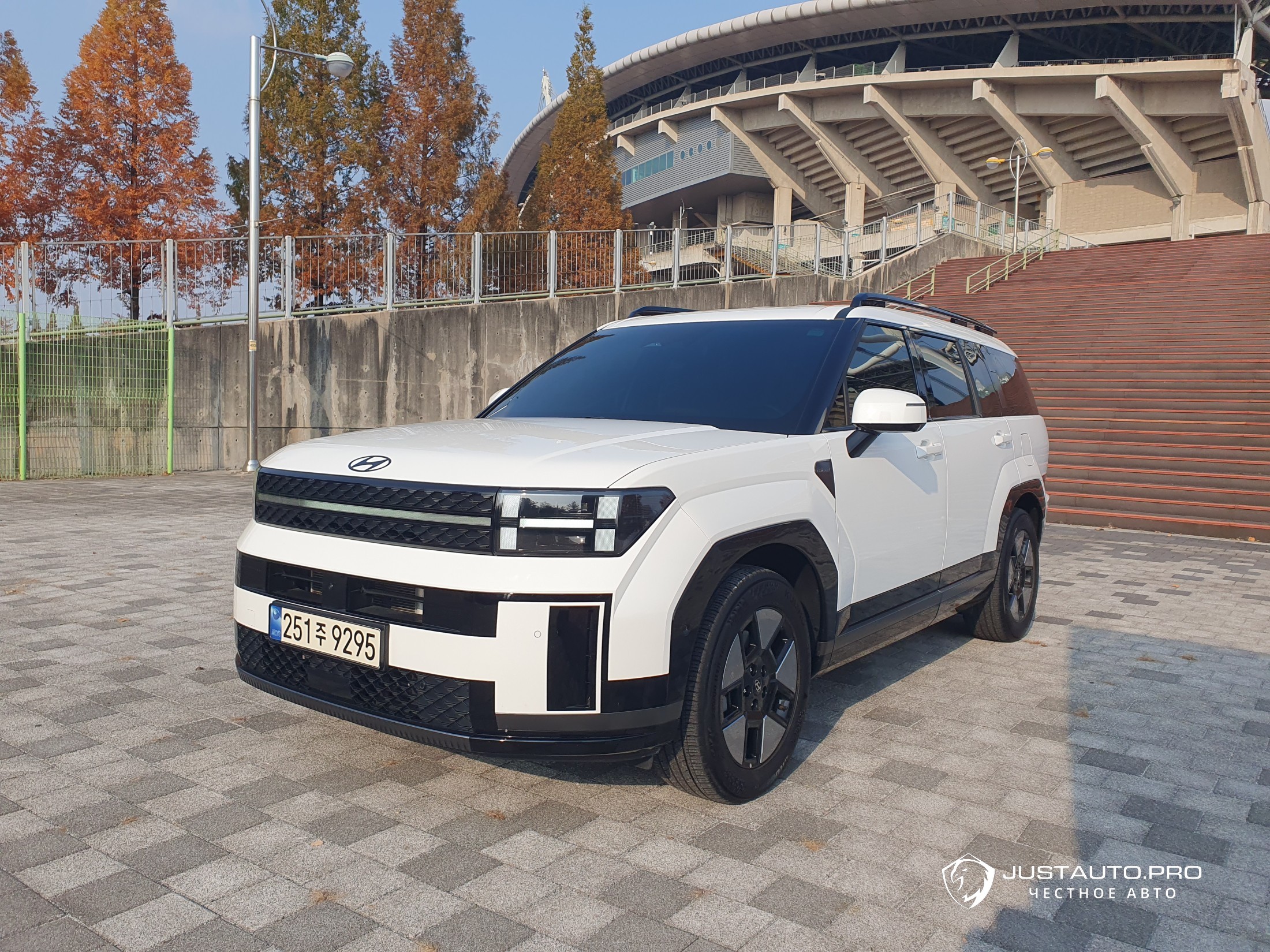 Автомобиль Hyundai Santafe