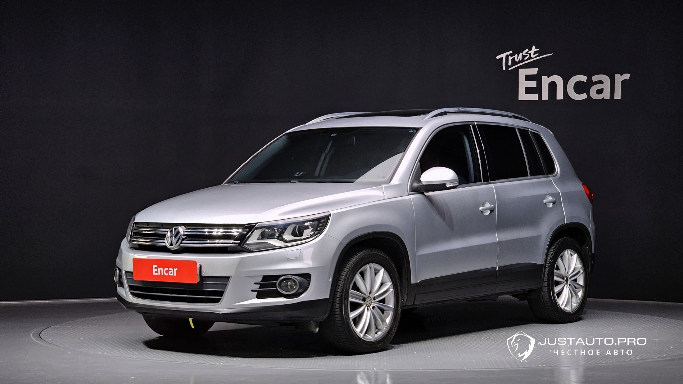 Автомобиль Volkswagen Tiguan