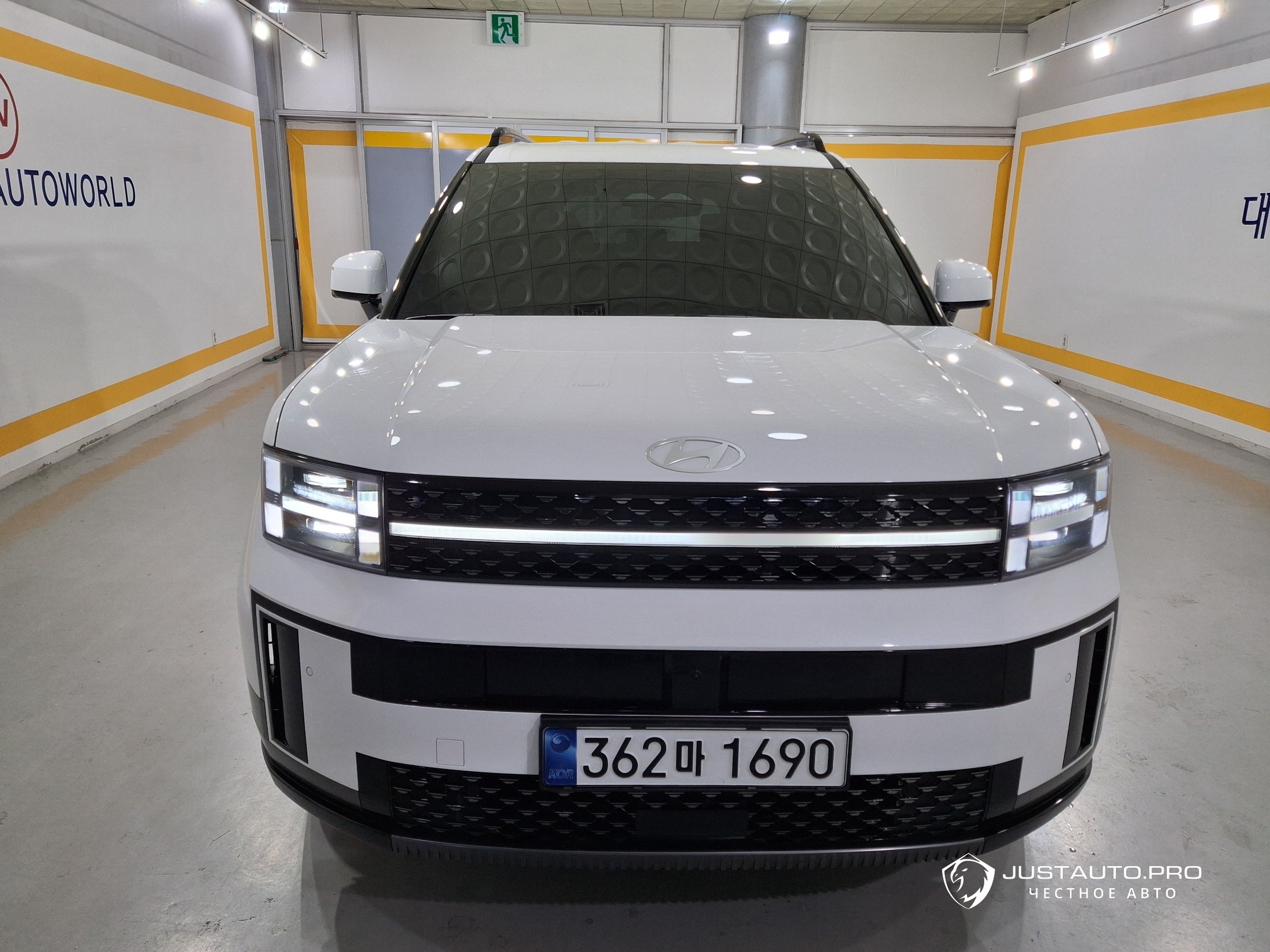 Автомобиль Hyundai Santafe