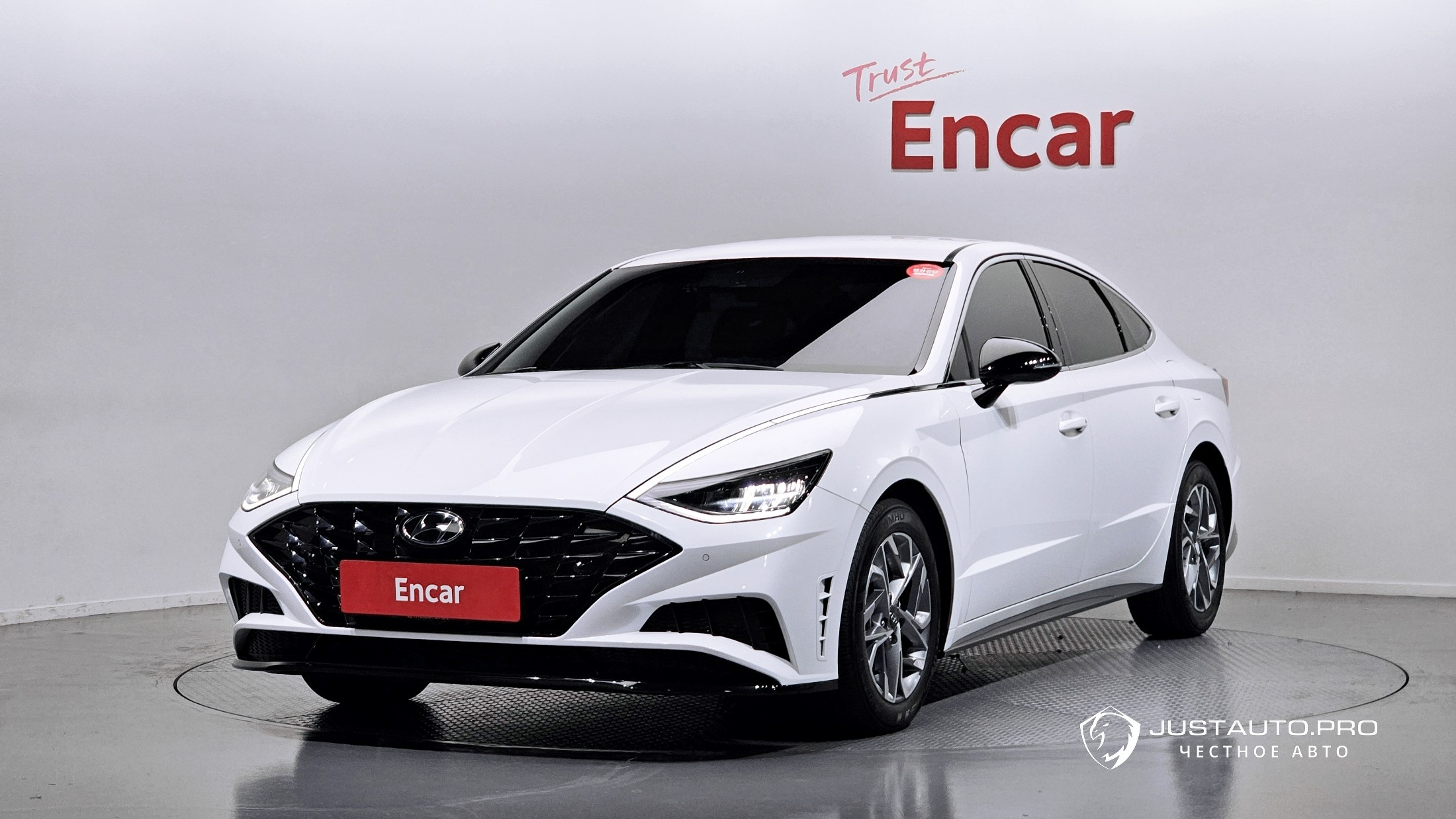 Автомобиль Hyundai Sonata